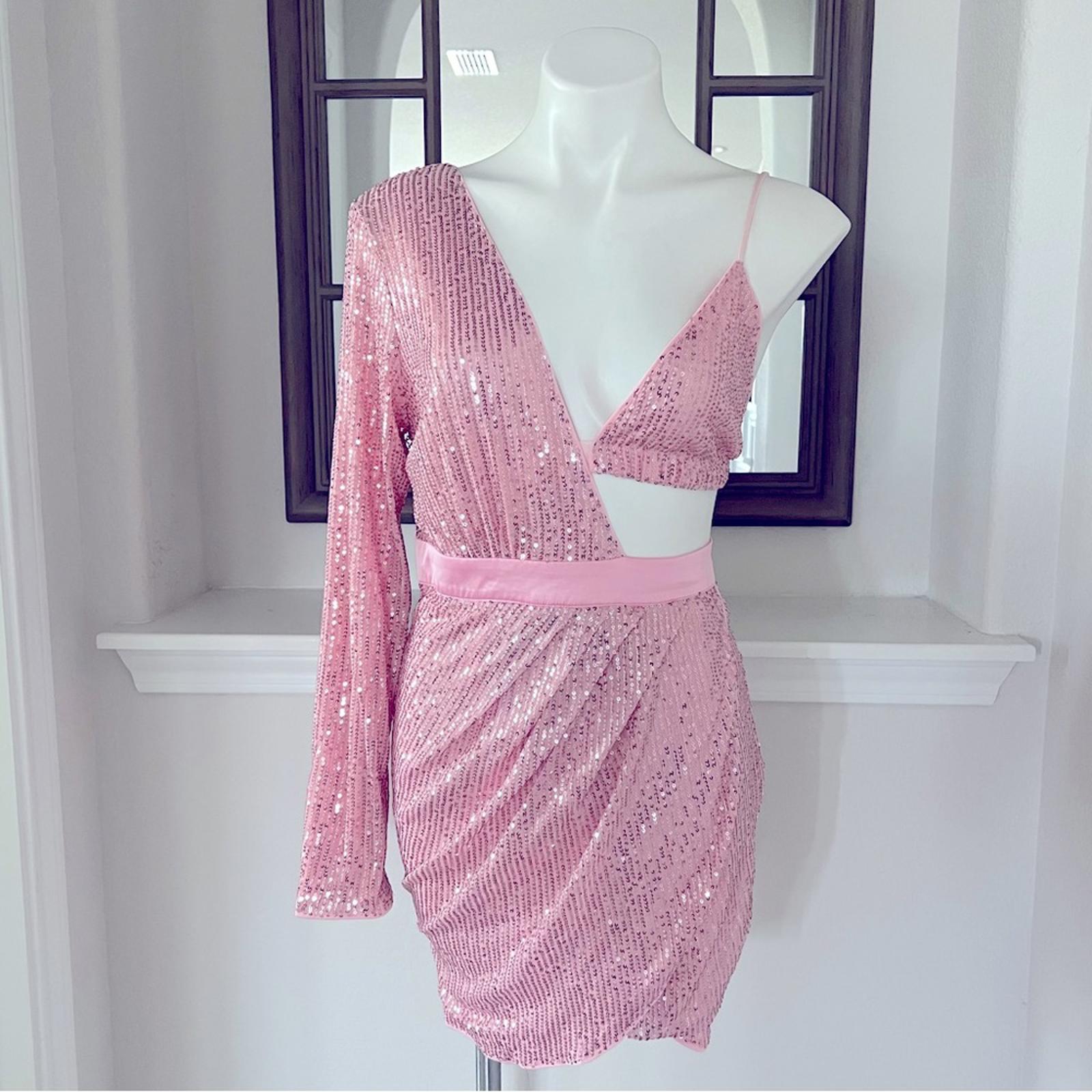 NWT Area Stars Cutout Sequin Mini Dress in Pink, Size M NEW w/Tag, Retail $250