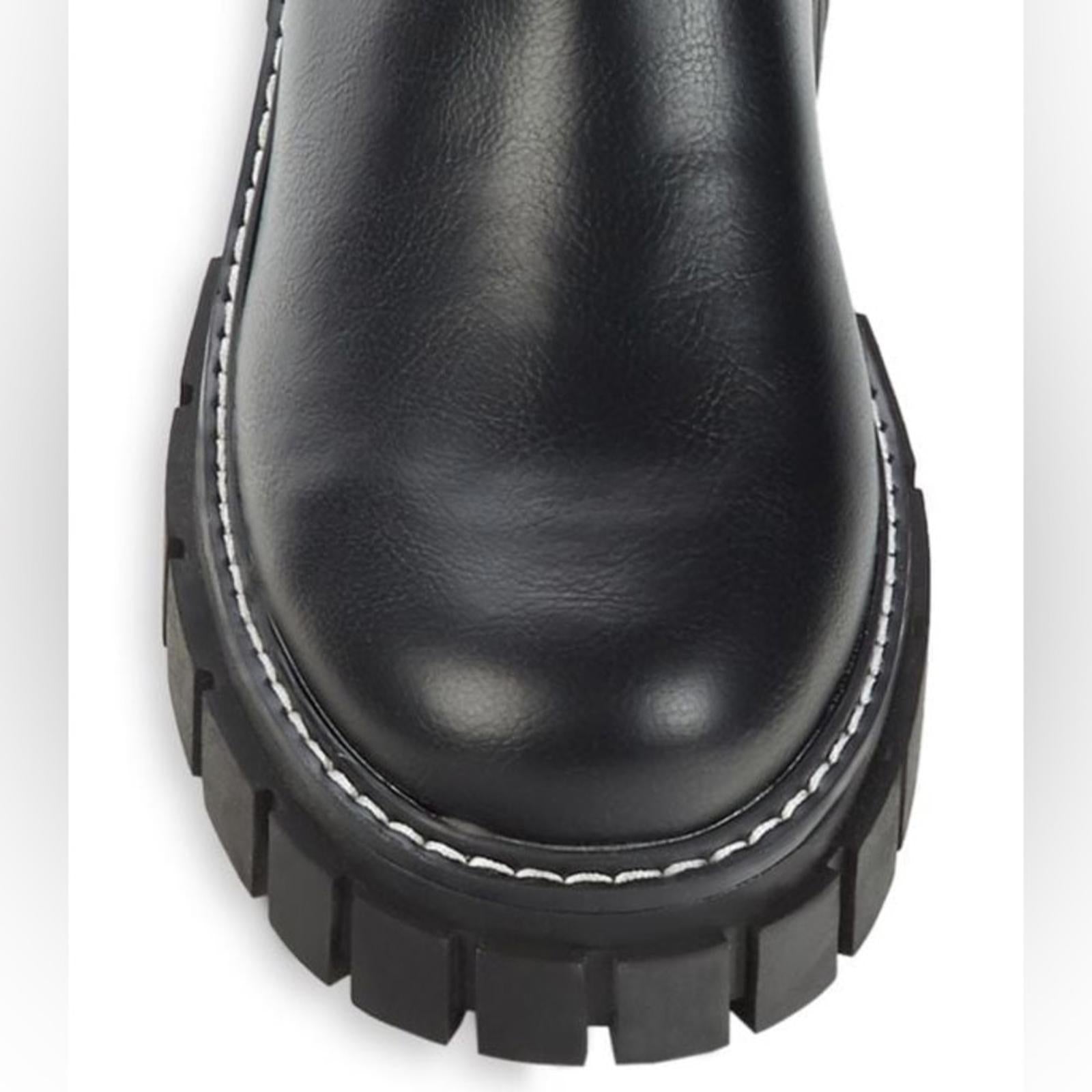 NEW BCBG Women's Ulysa Lug Sole Chelsea Booties, Size 5.5M / 35.5M New w/o Box $