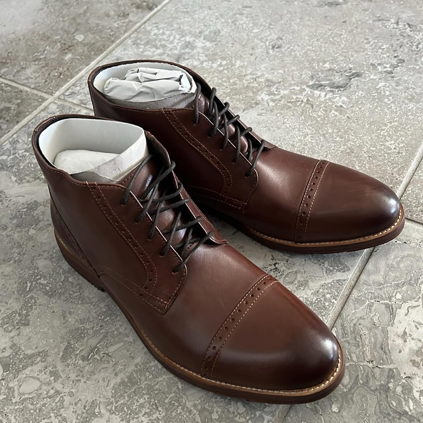 Nunn Bush Middletown Medium Cap Toe Chukka Boots in Brown, Size 10 New in Box