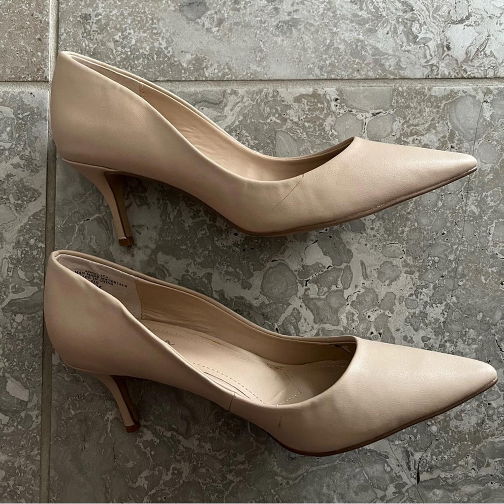 Charles David Angelica Point Toe Pumps Beige Size 8.5 New w/o Box $99