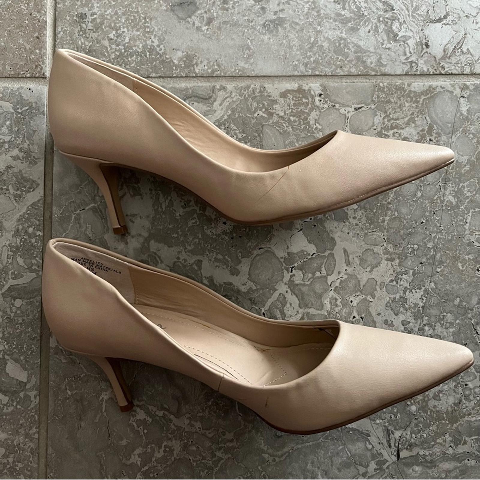 Charles David Angelica Point Toe Pumps Beige Size 8.5 New w/o Box $99