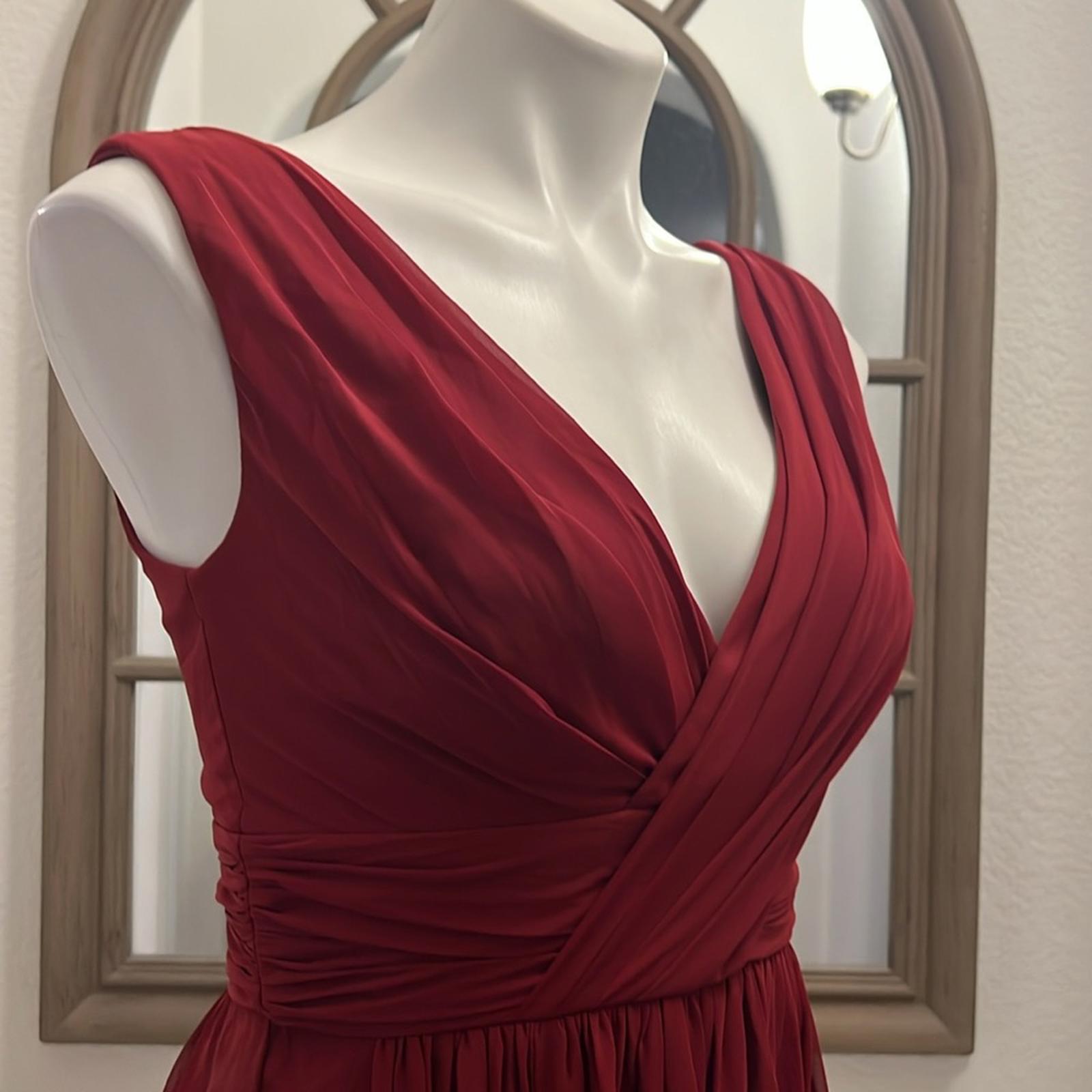 Dessy Floor Length Chiffon Shirred Skirt V-Neck Draped Dress in Burgundy Size 2