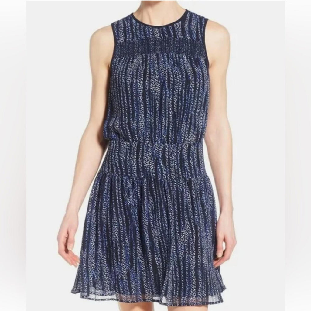 Michael Kors Burnell Smocked Georgette Dress in Navy, Size 0 EXCELLENT $160