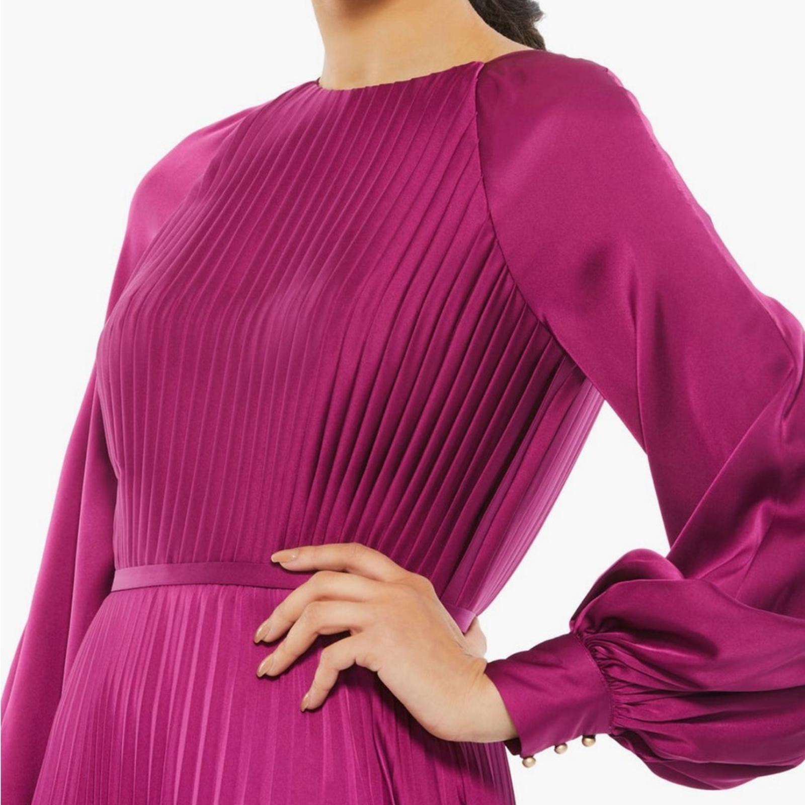 Mac Duggal IEENA Pleated Long Sleeve Satin Gown, Purple Size 8 New w/Tag $498