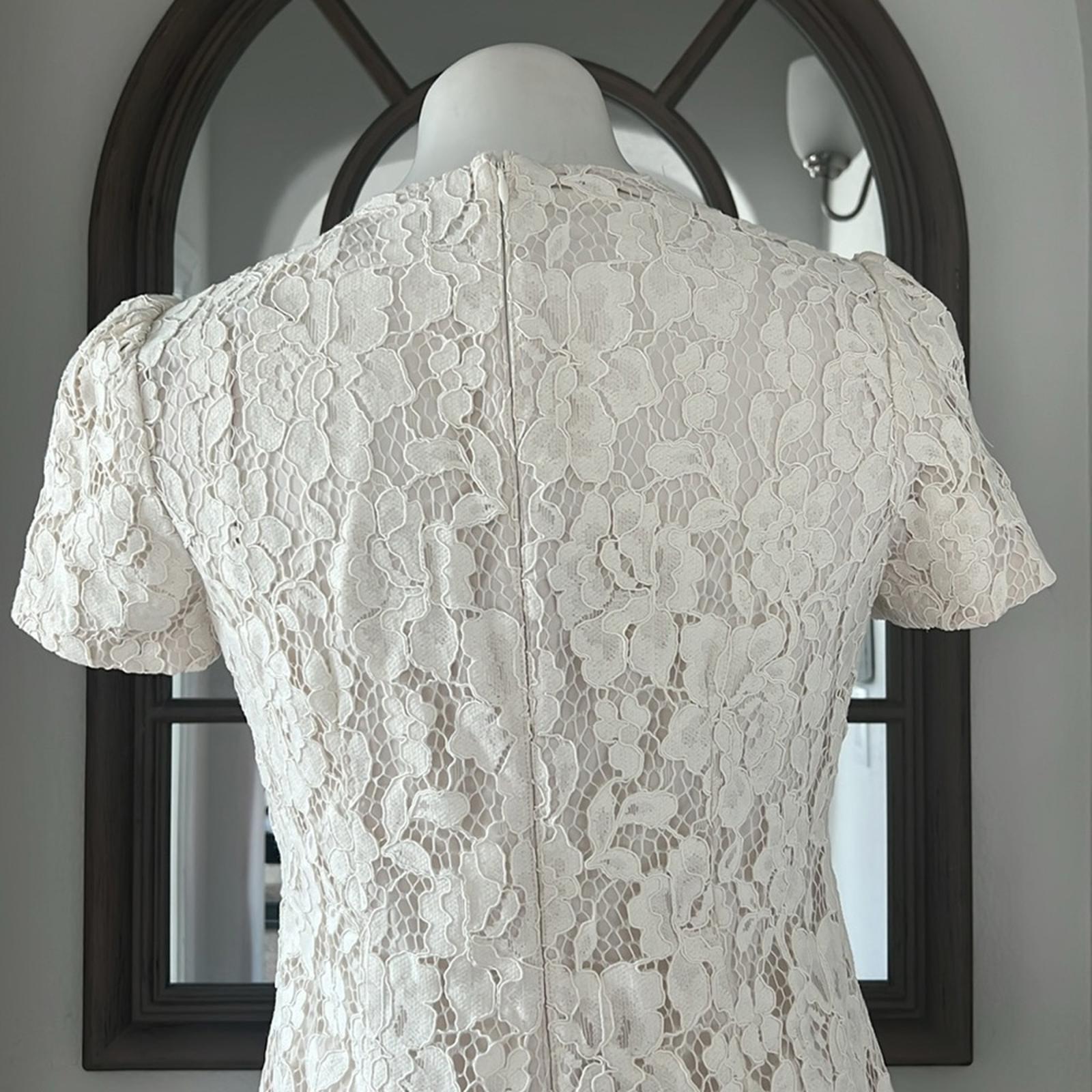 Lauren Ralph Lauren Puff-Sleeve Lace Cocktail Dress in Winter Cream Size 4 NWT