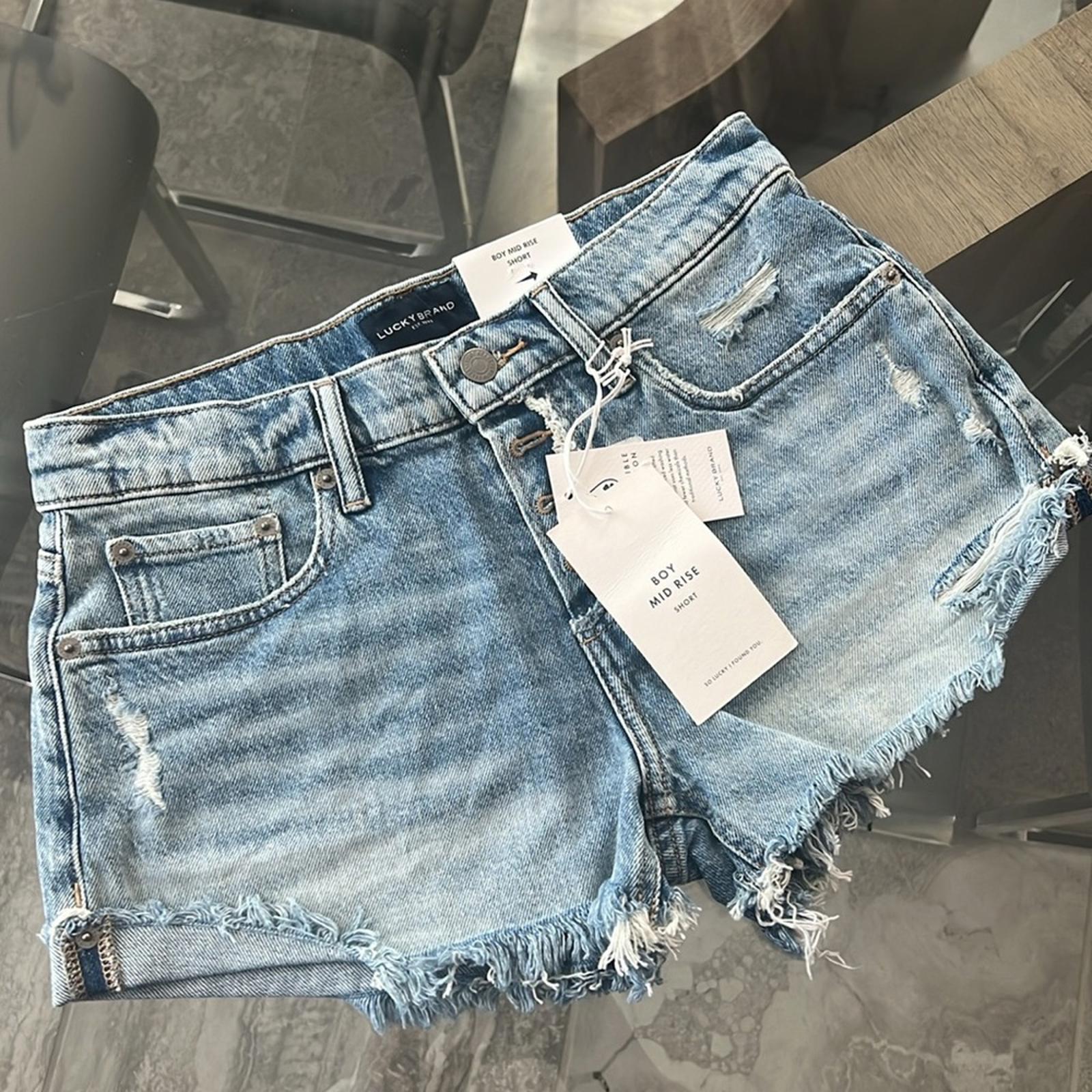 Lucky Brand 3" Boy Mid Rise Short, Comfort Stretch Jeans Size 2/26 New w/Tag