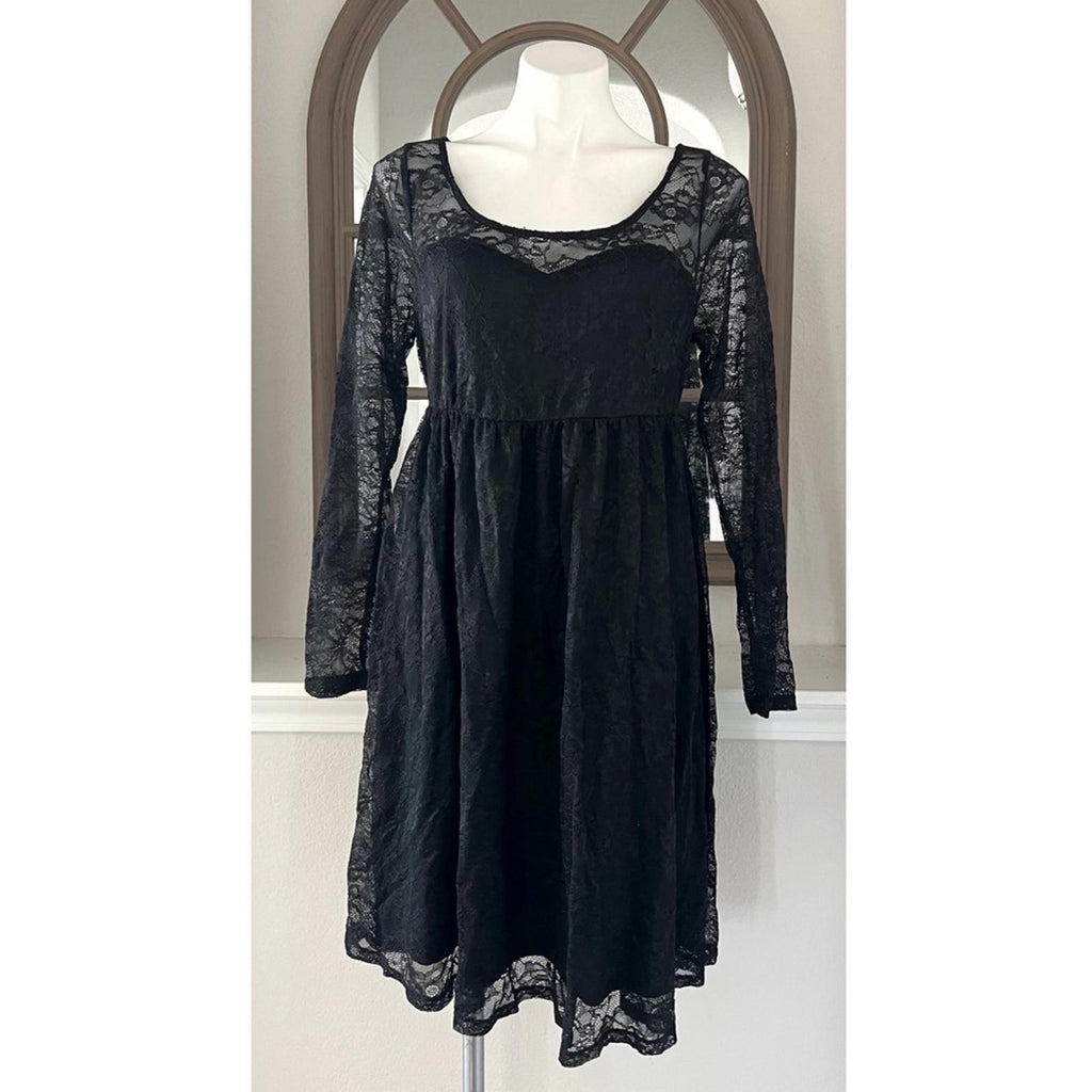 Torrid Midi Lace Dress in Black, Size 0/L EXCELLENT! $139.50