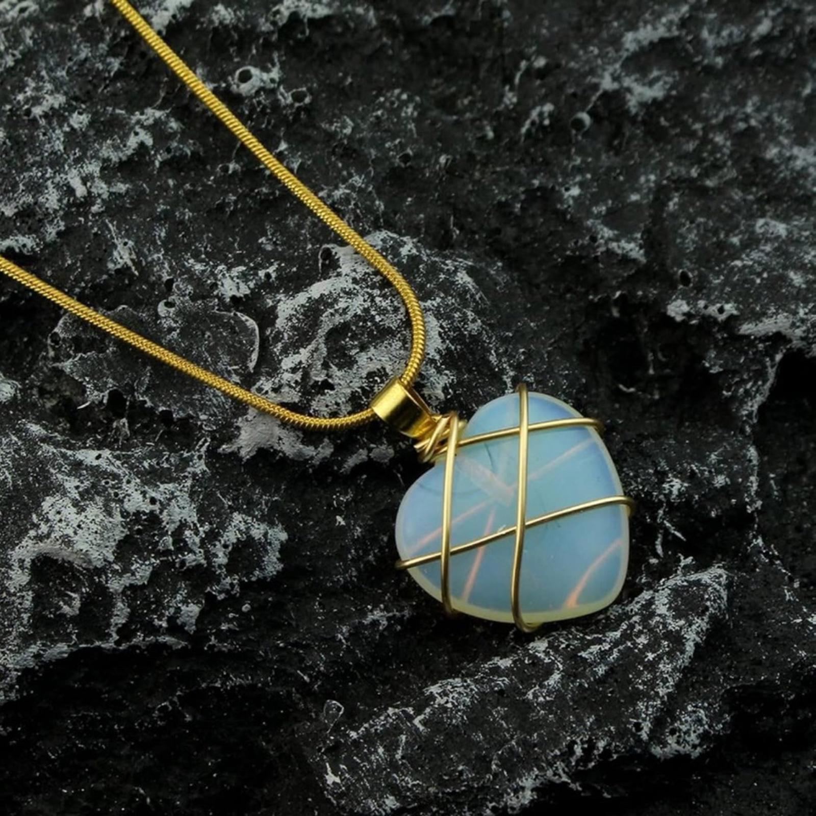 Moonstone Necklace Blue Quartz Heart Necklace, NEW