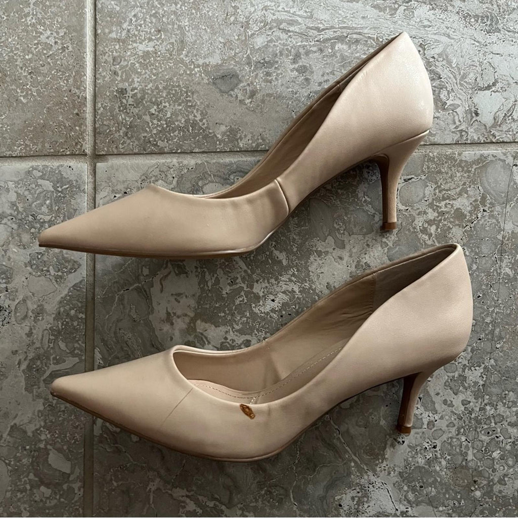 Charles David Angelica Point Toe Pumps Beige Size 8.5 New w/o Box $99