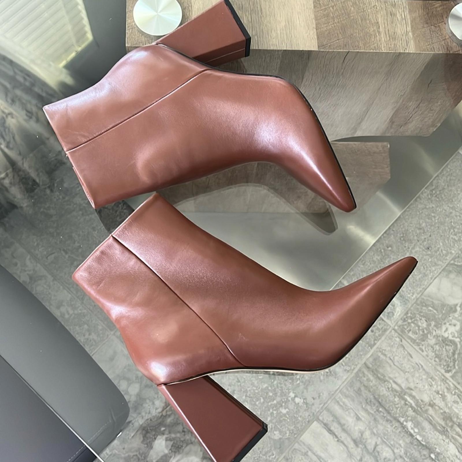 Marc Fisher LTD Kulika Leather Pointed Toe Booties, Size 10 New w/o Box