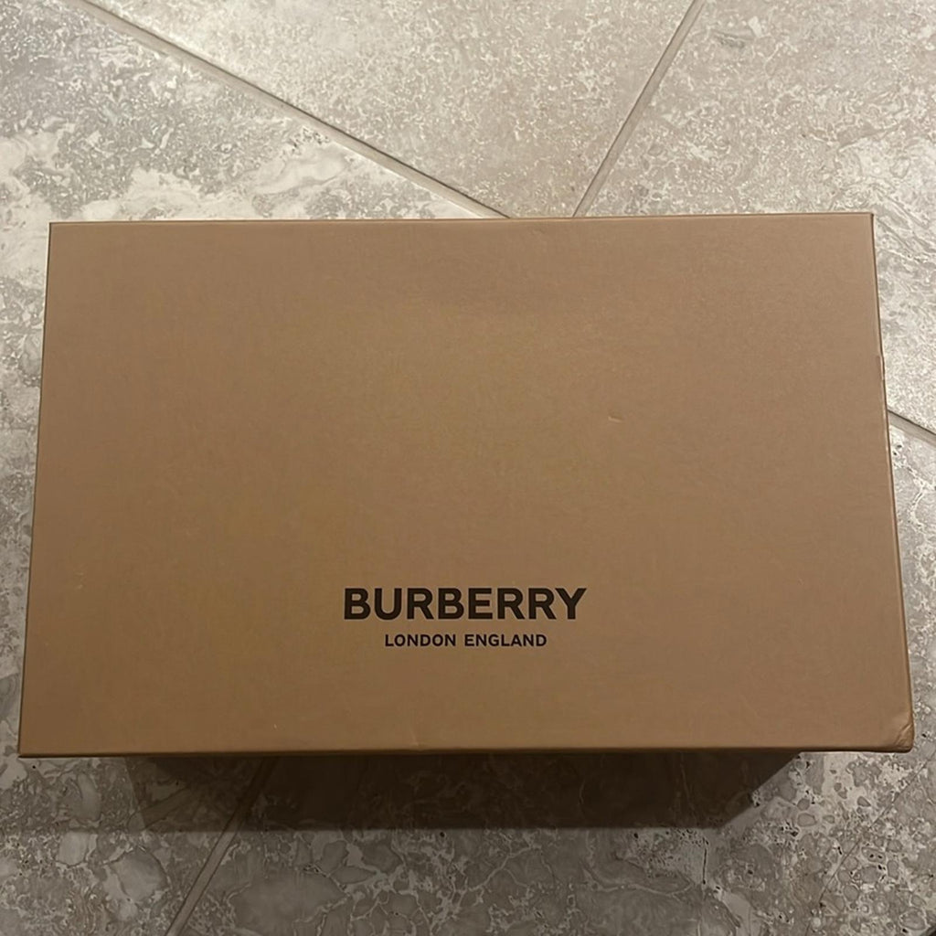 Burberry Brown Coin Loafers in Warm Oak Brown, Size EU42 UK8 US9 New w/Dust Bag