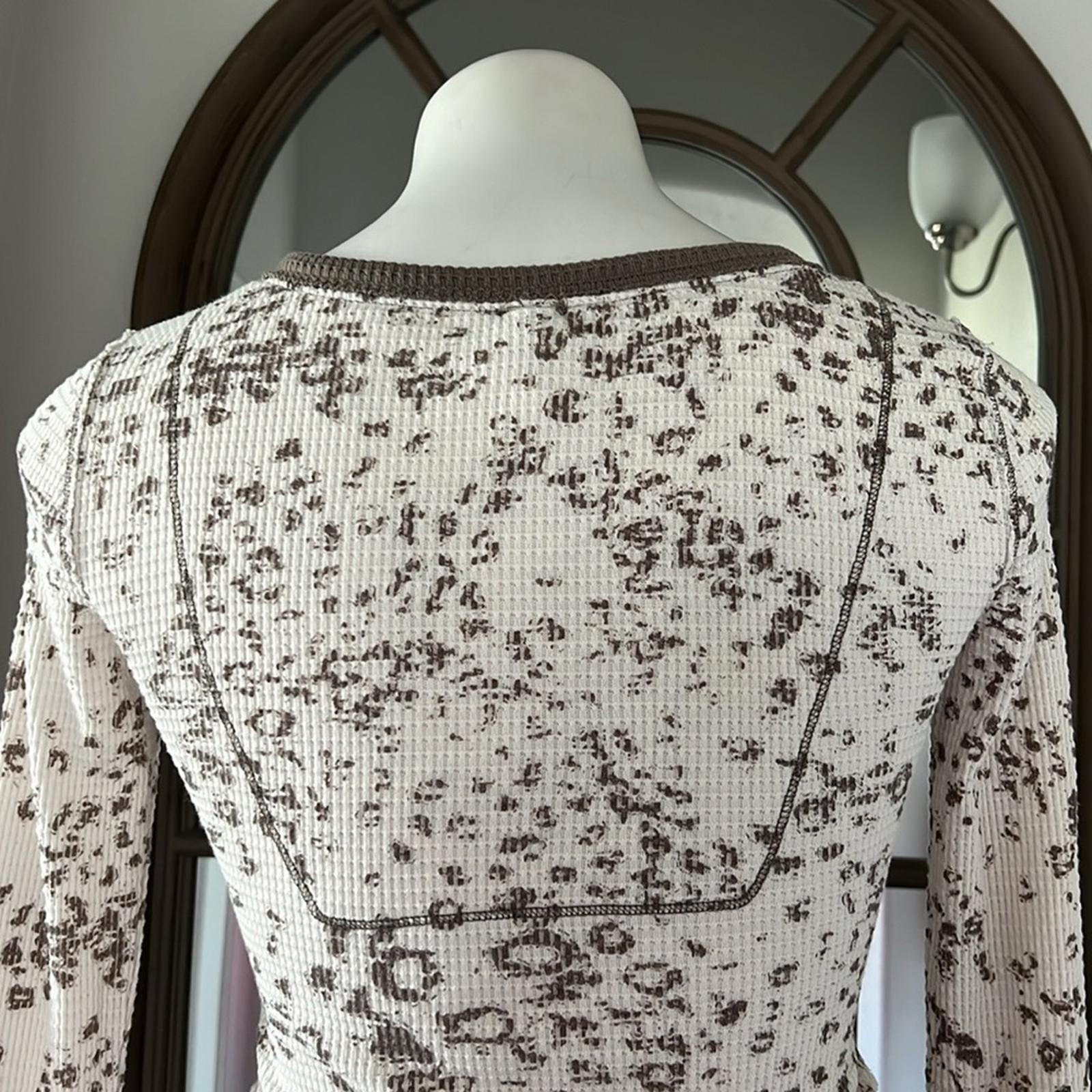 Free People 'Davis' Mottled Thermal Henley Tee, Size S, Excellent!