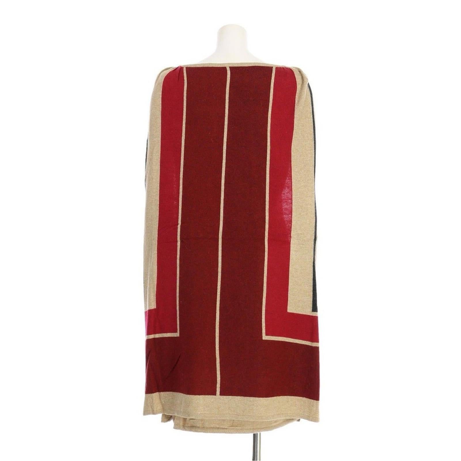 NWT Vertigo Claudia Aplaca Wool Blend Cape Dress. Size L New w/Tag Retail $170