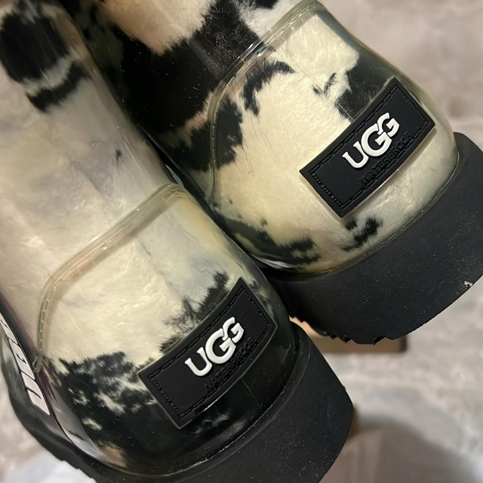 UGG Women's Classic Clear Marble Booties in White/Black, NWT, Size 7