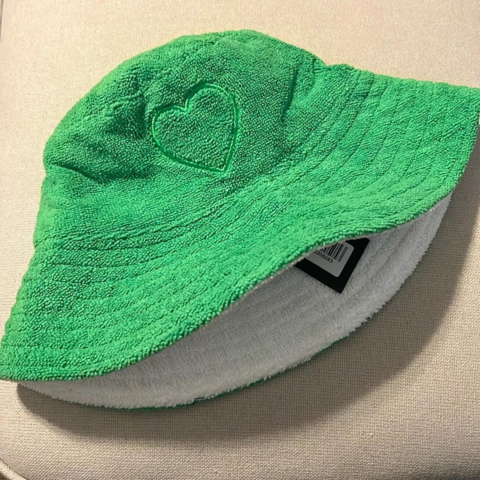 Jocelyn Palm Springs French Terry Bucket Hat, Green New w/Tag Retail $85