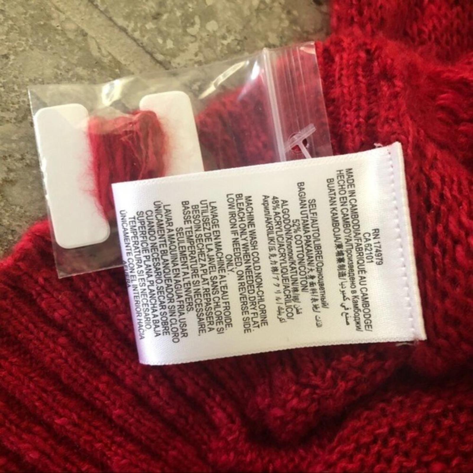 BCBG Twist Tie Sweater V-Neck Cropped in Red, Size XL New w/Tag