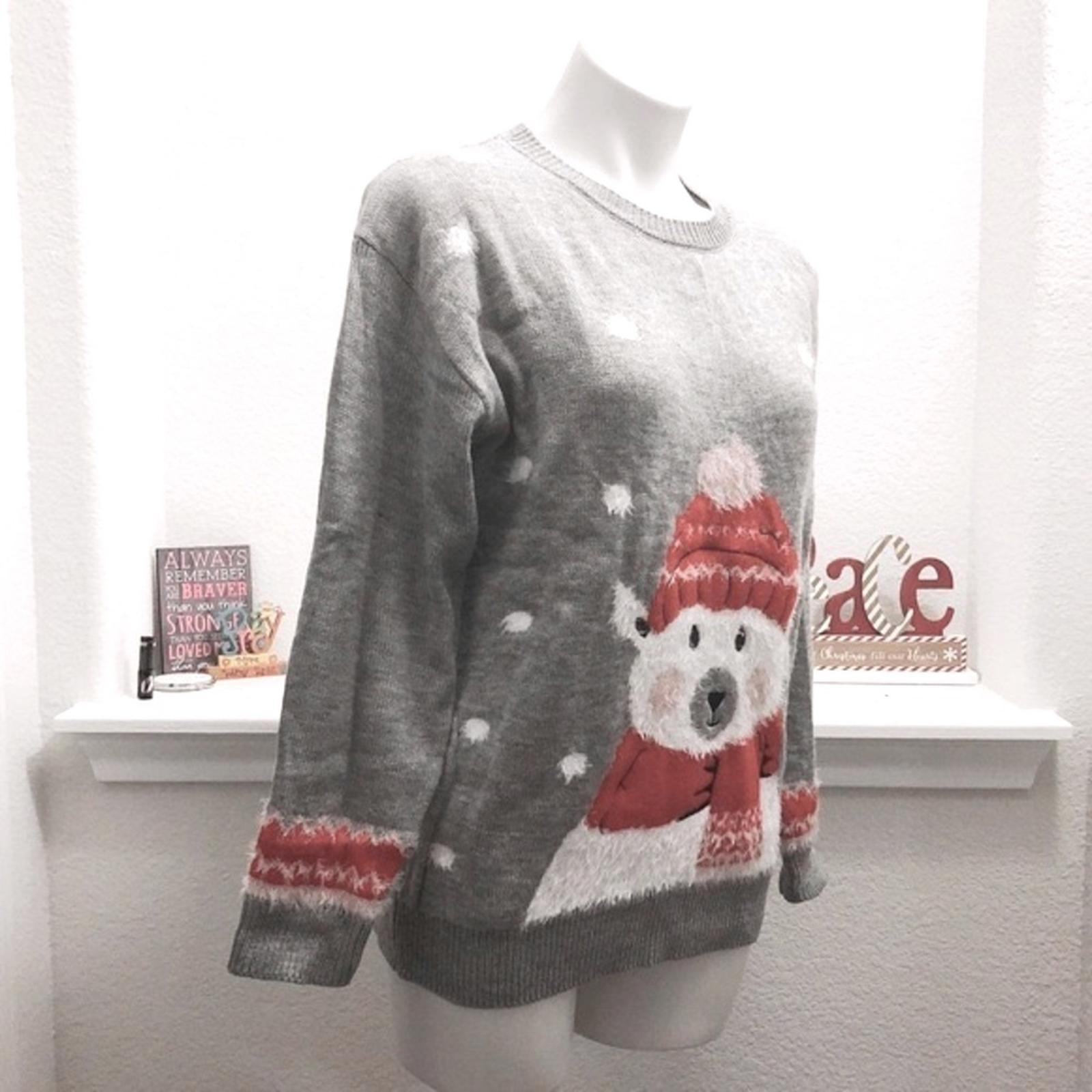 POOF New York Holiday Polar Bear Crewneck Sweater in Grey, NWT, Size M
