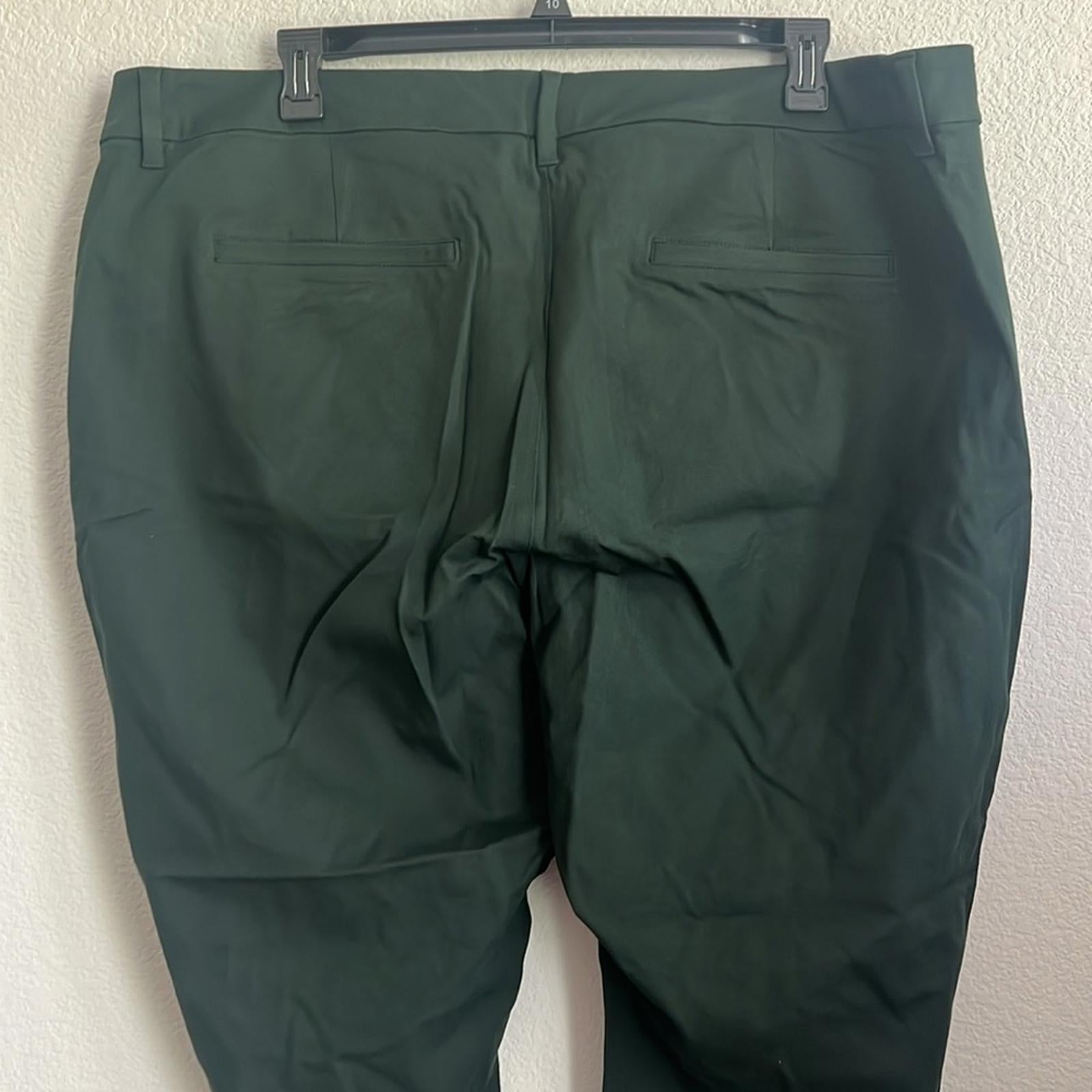 Old Navy Green High-Rise Pixie Skinny Ankle Pants Never-Fade, Size 24