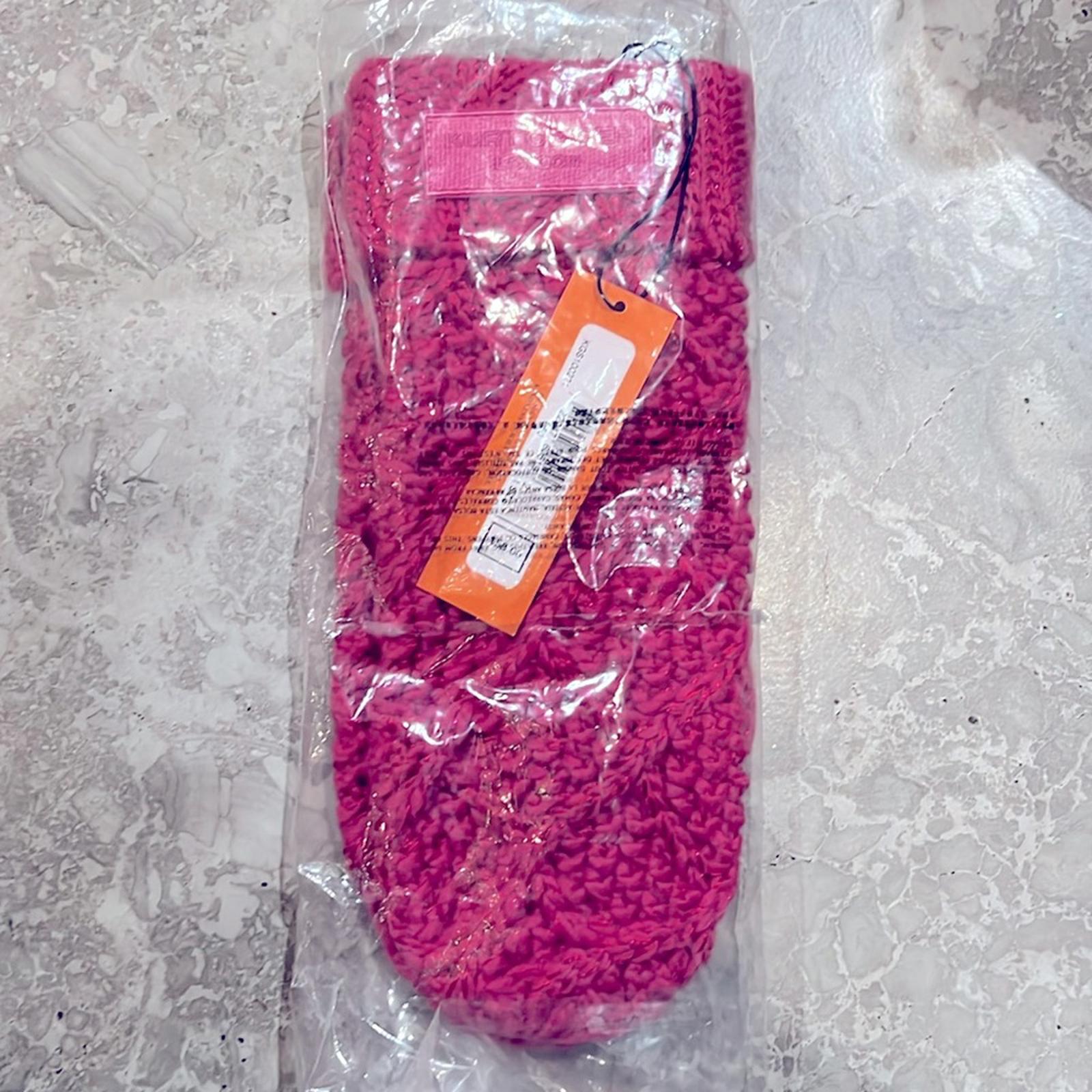 Kurt Geiger Metallic Cable Knit Mittens Pink , One Size, New with Tag