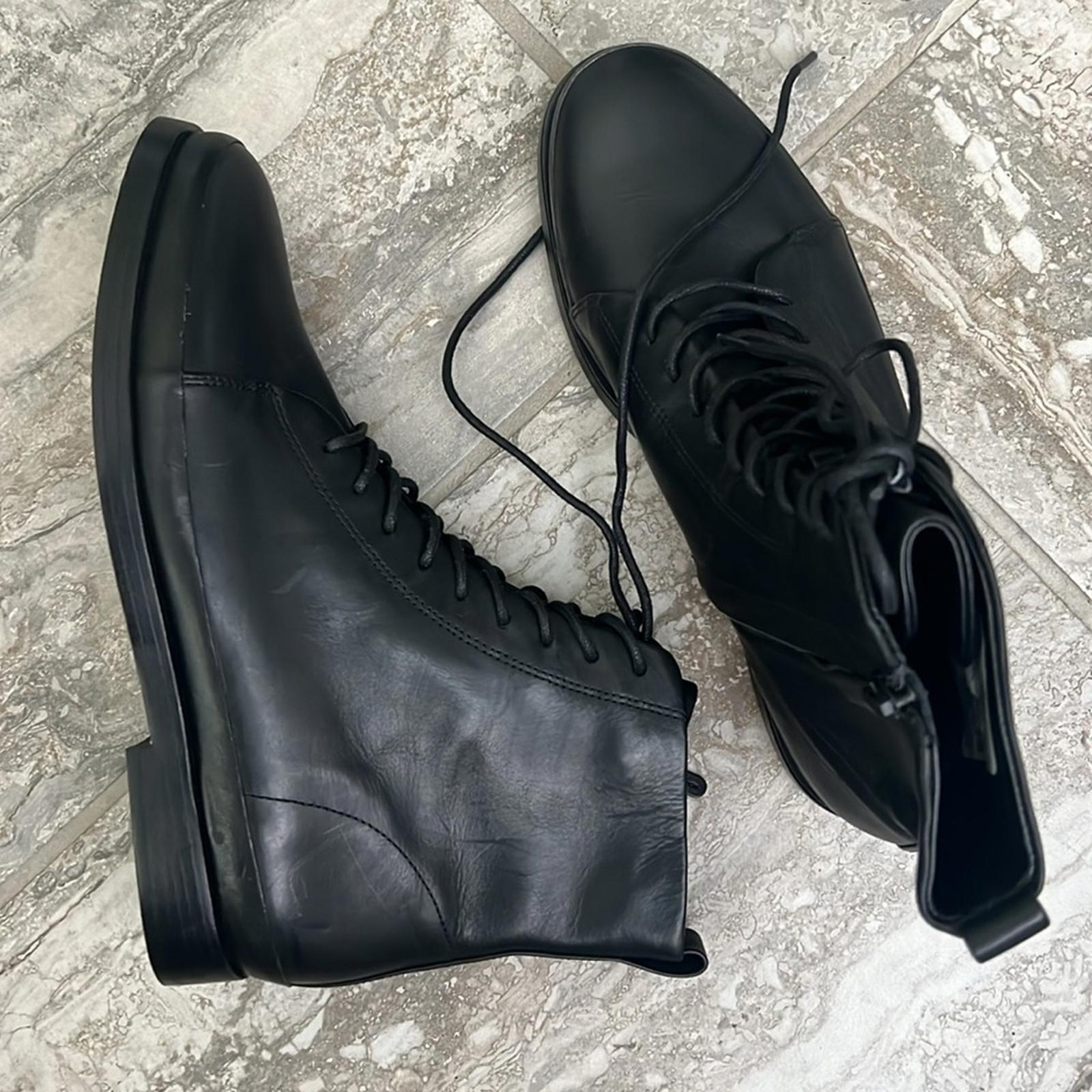 Vince Cooper Leather Lace-Up Bootie in Black Size 7.5 , New