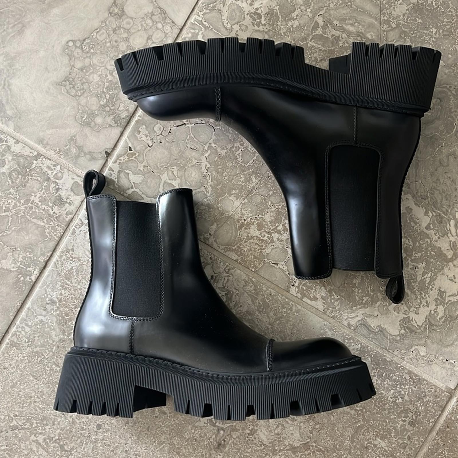 Balenciaga Tractor Boots in Black, Size 41 + DustBag, New in Box SOLD OUT!