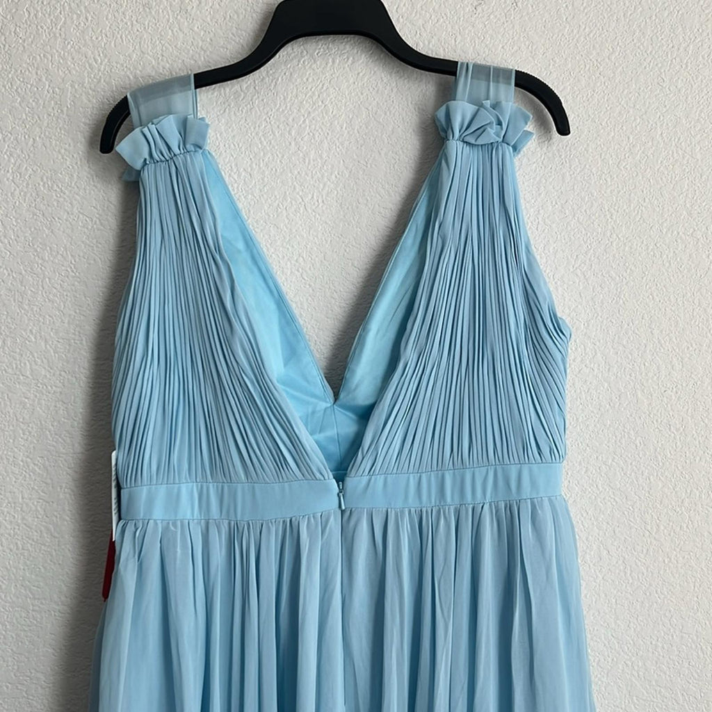 Mac Duggal IEENA Chiffon Plunge Neck Gown in Powder Blue, Size 12 New w/Tag $258