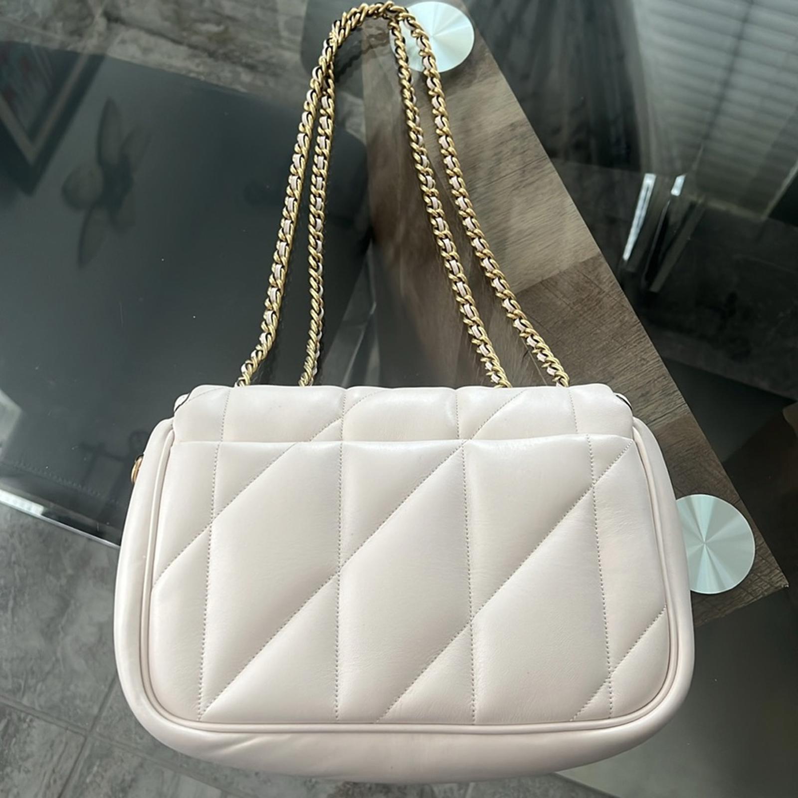 COACH Quilted Pillow Madison Shoulder Bag in Chalk, EXCELLENT!