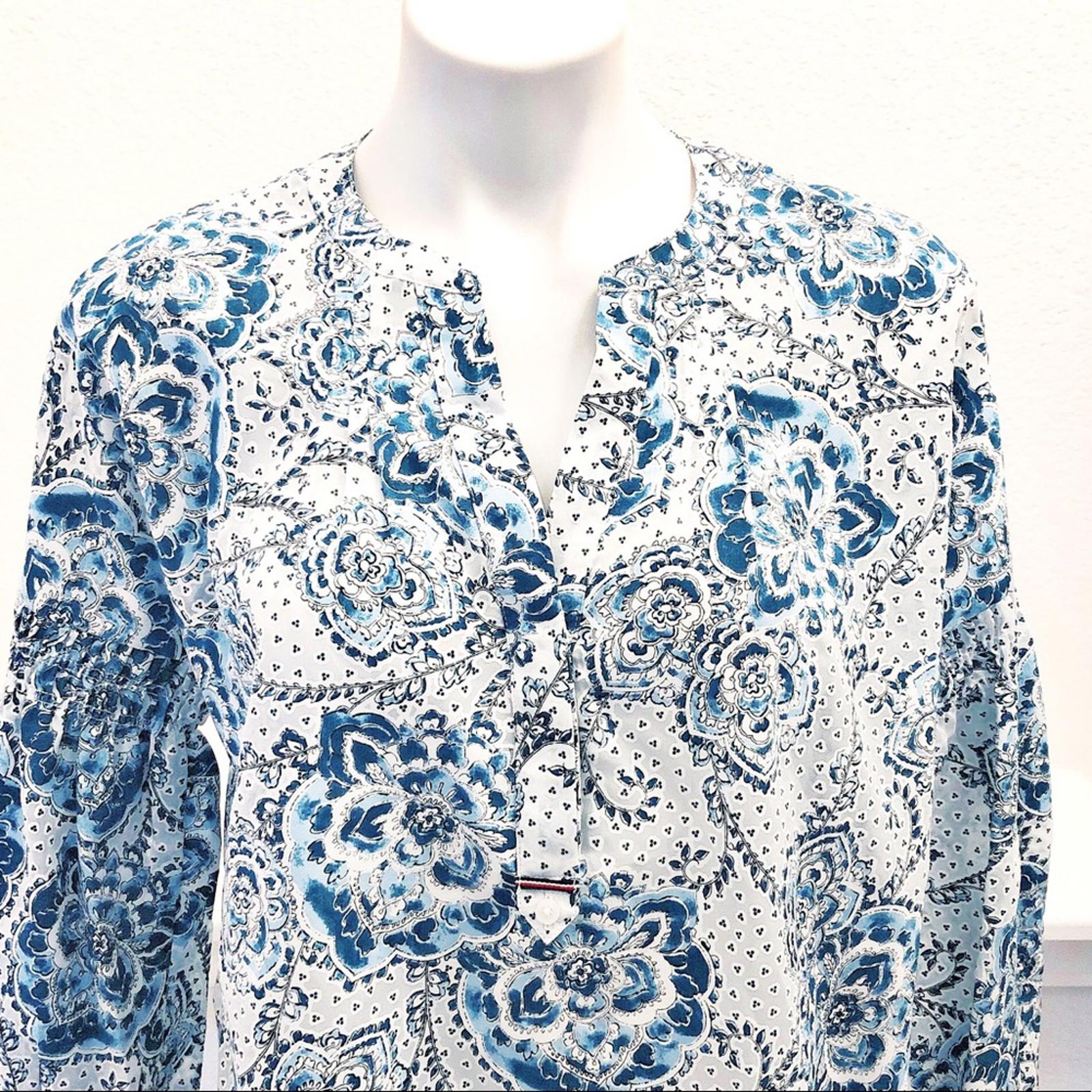 NWT Tommy Hilfiger Printed Blouson-Sleeve Blouse in Blue White Size S New w/Tag