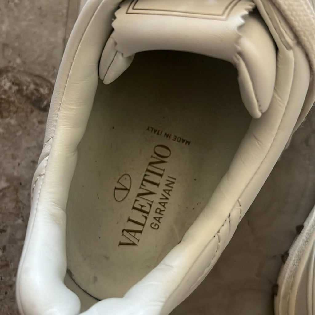 Valentino Garavani Flycrew Leather Sneakers, Size 43/9.5 Comes w/Box Excellent!