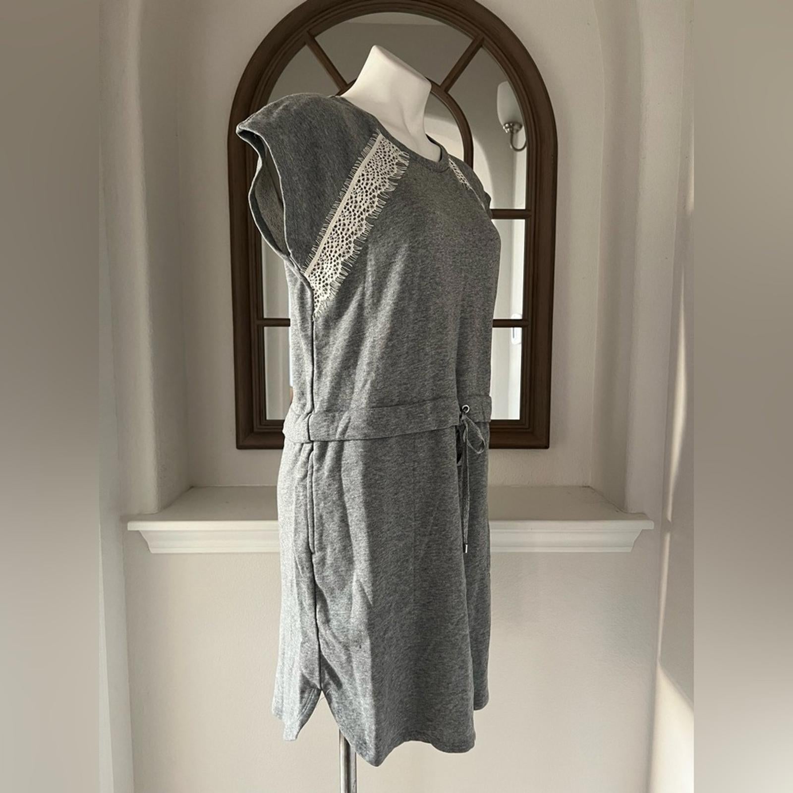 DKNY Lace Drawstring-Waist Crewneck Short Shift Dress Heather Grey, NWT, Size M