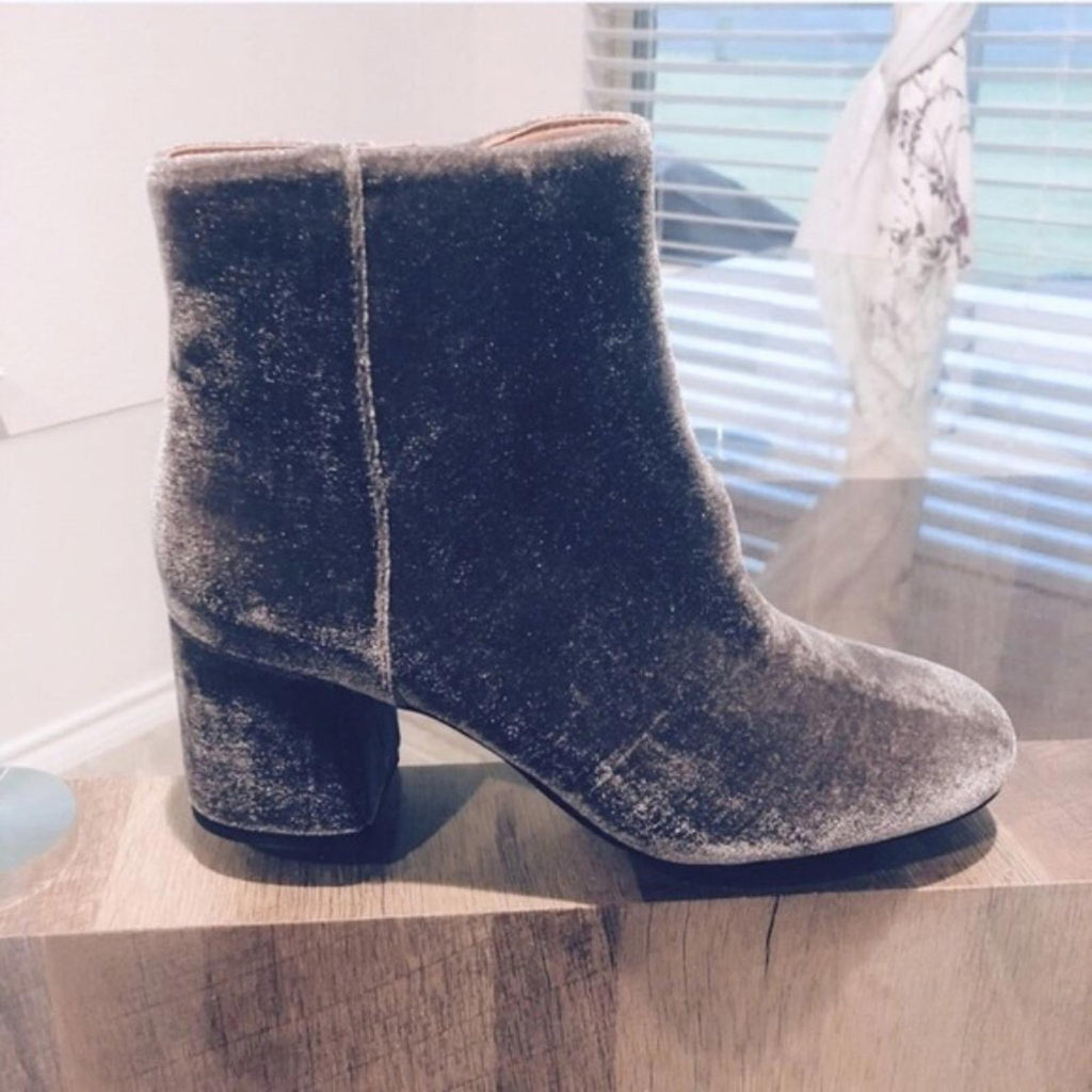 Franco Sarto Suede Velvet Jubilee Booties in Nimbus Grey, Size 7.5 New in Box