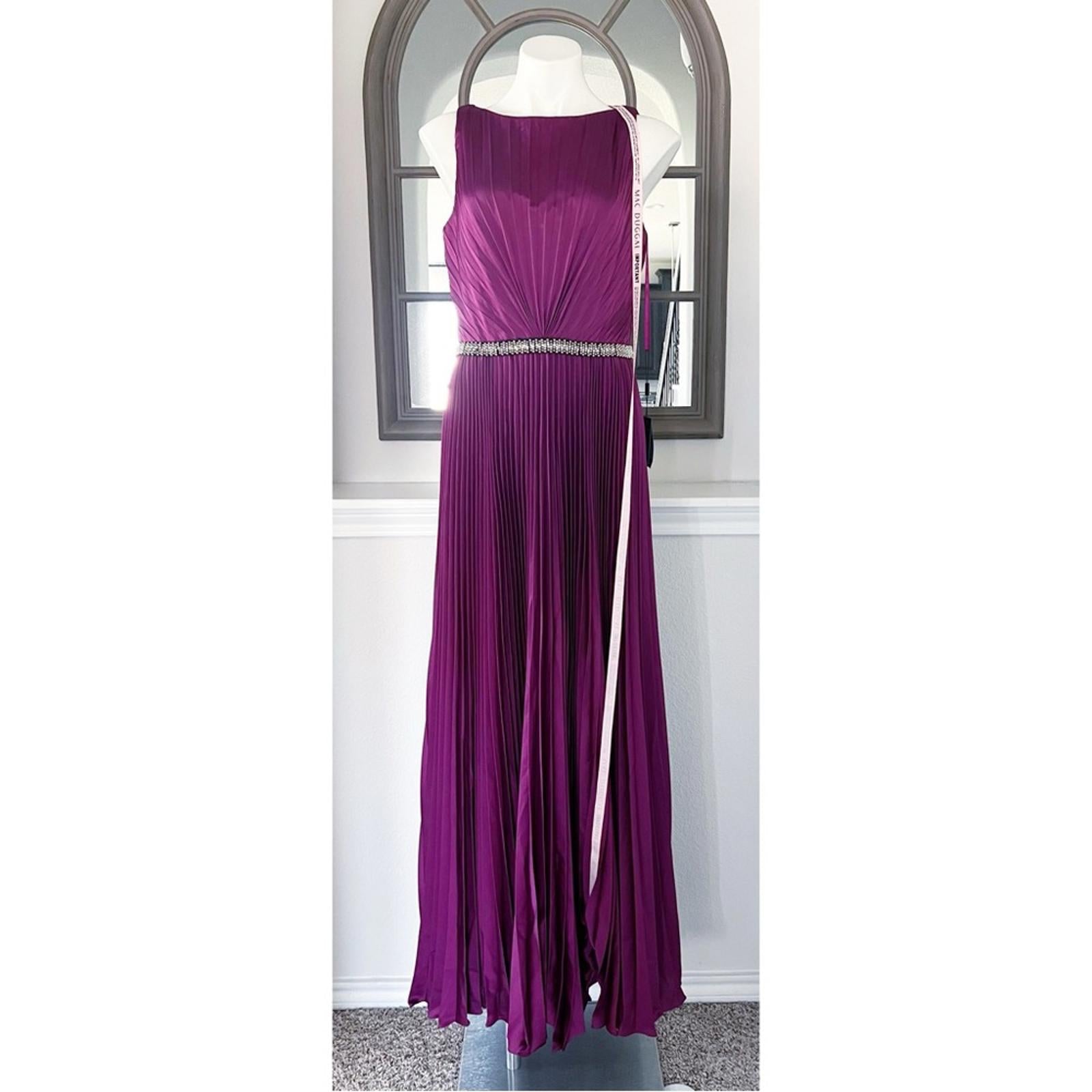 Mac Duggal’s IEENA Belted Pleated Satin Gown in Berry Size 8, New w/Tag