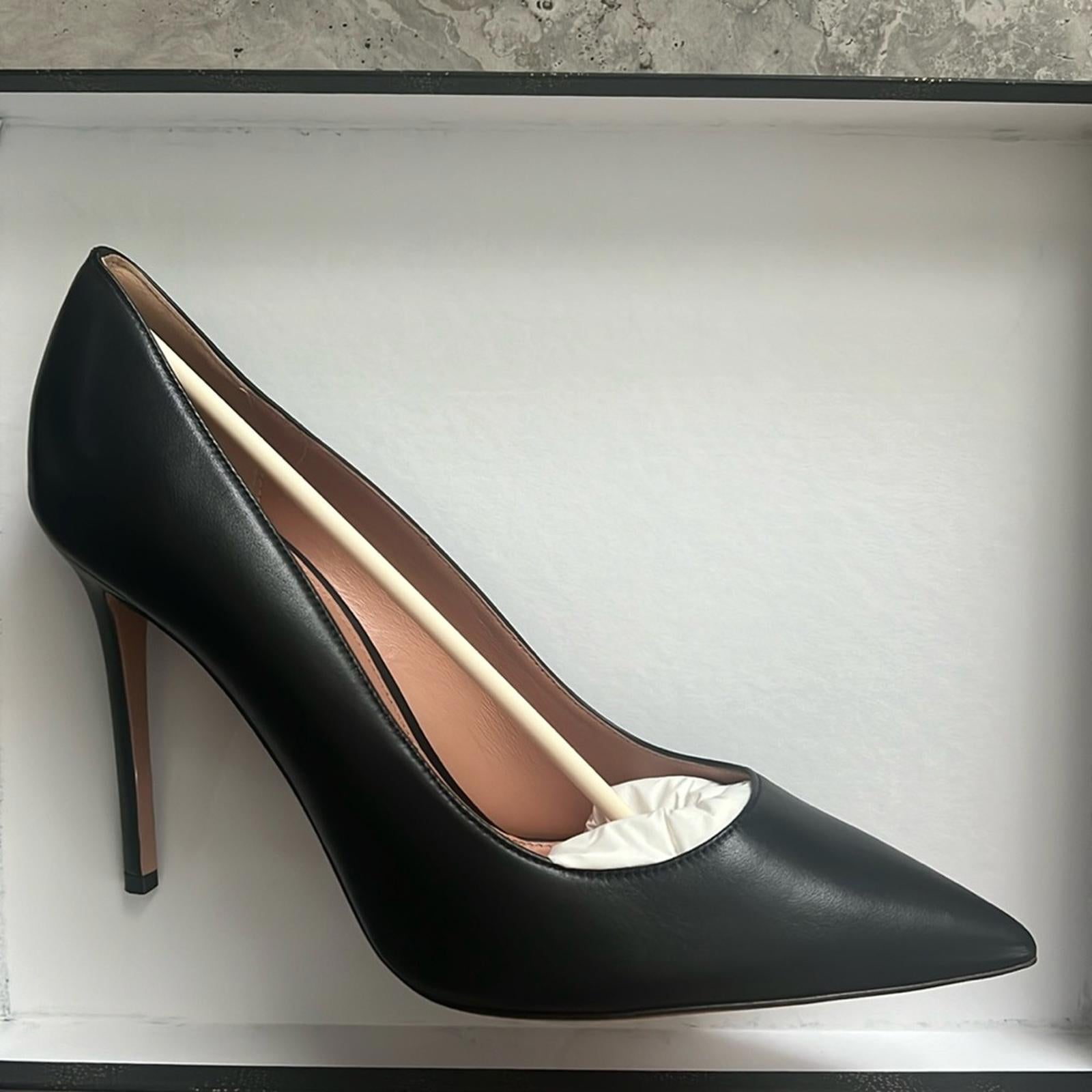 LITA by Ciara Pointed Toe Pump in Black, Size 42 New in Box