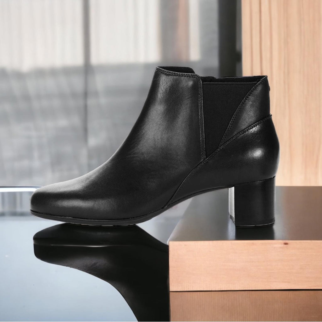 Aravon Rockport Career Dress Chelsea Boots in Black Leather Size 12, New in Box
