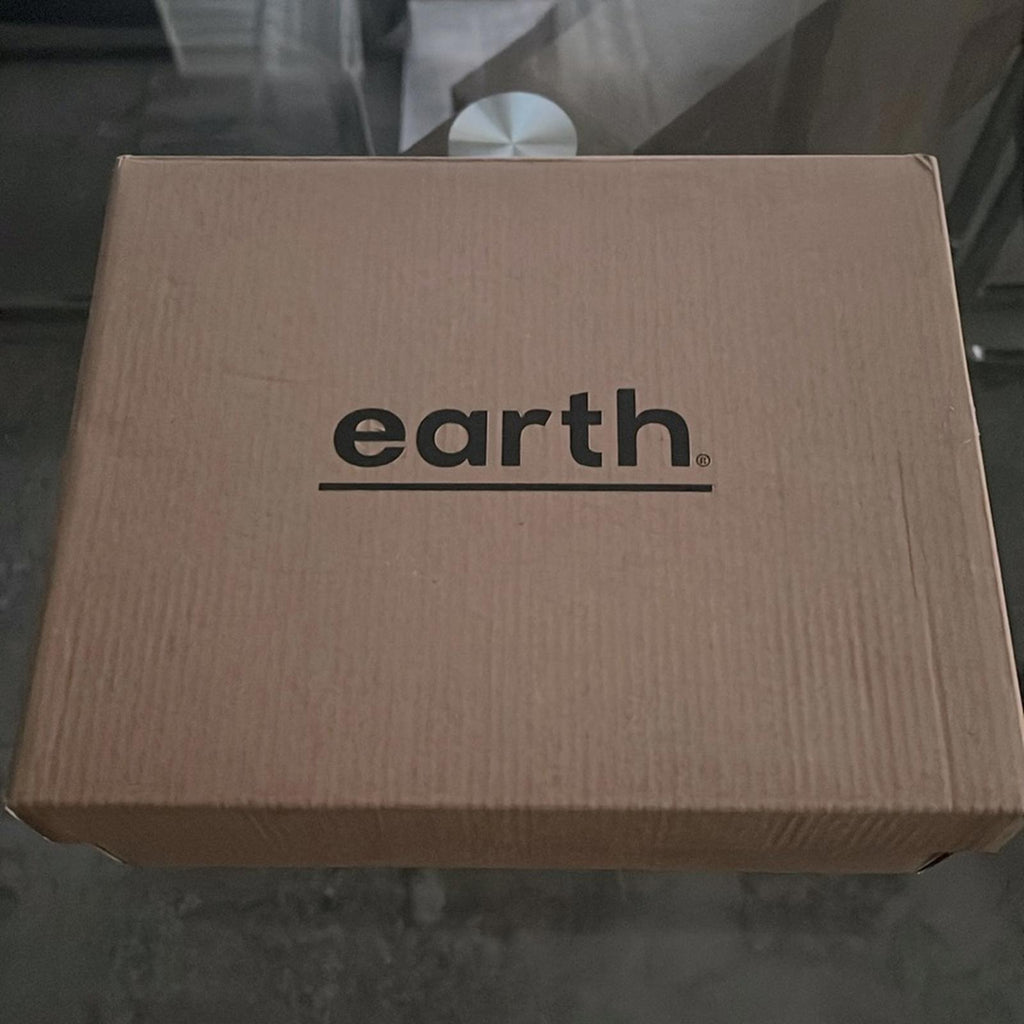 Earth Aurara 3 Faux Leather Slingback Sandals in Dark Blue Size 6 New in Box