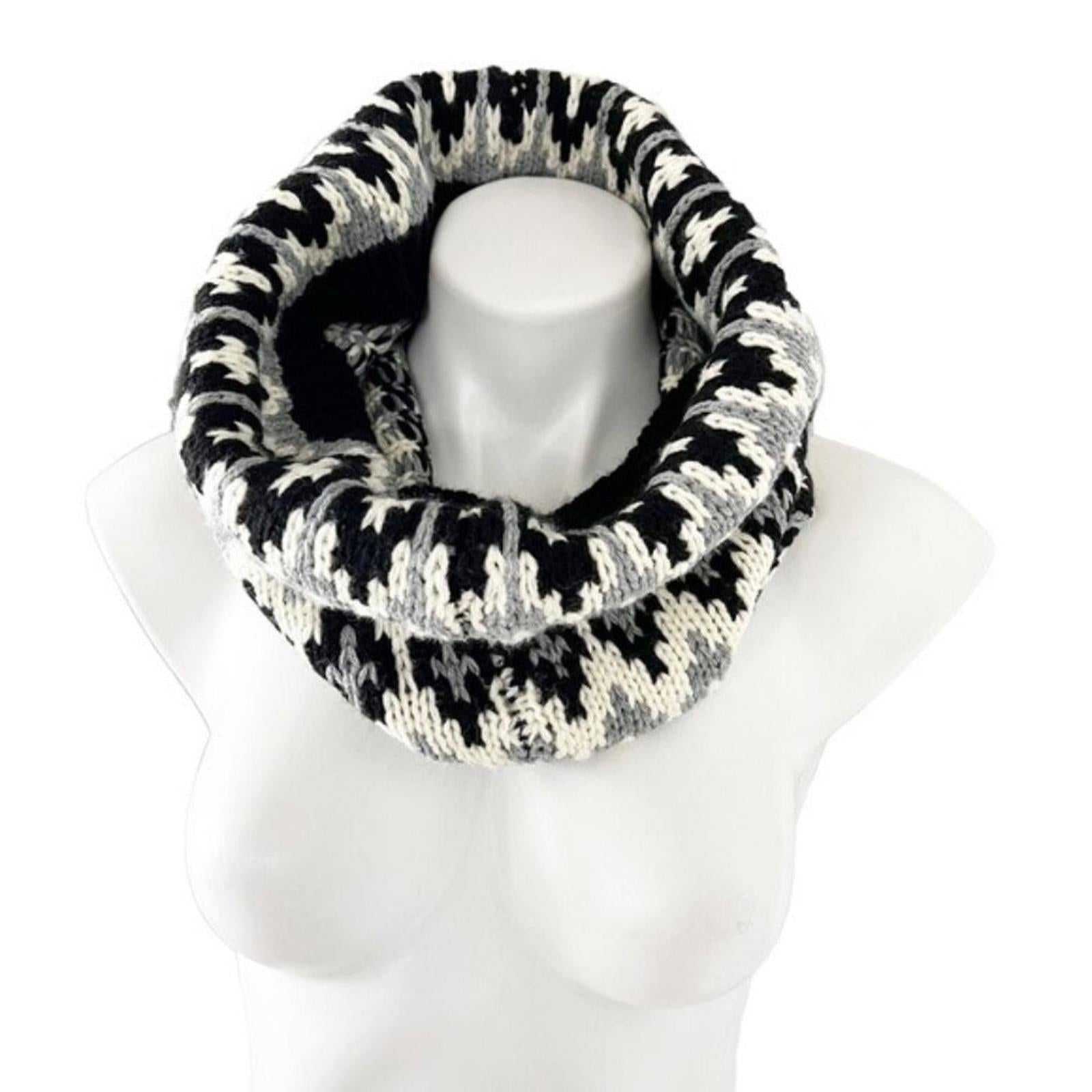 NWT Old Navy Neck Warmer in Knit Black Cream Grey, One Size, New w/Tag