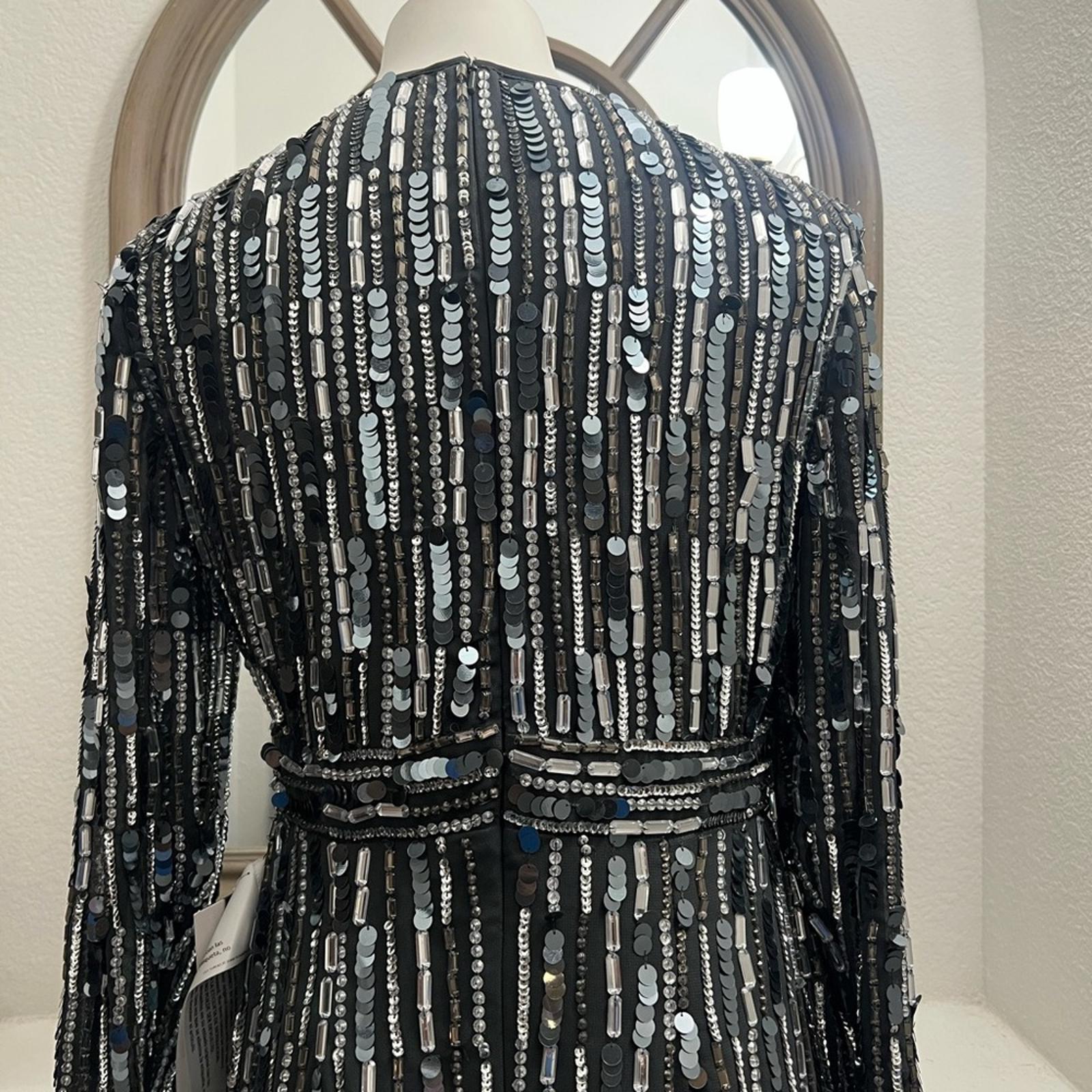 Mac Duggal Embellished High Neck Long Sleeve Fitted Dress Size 8 NEW Retail $458
