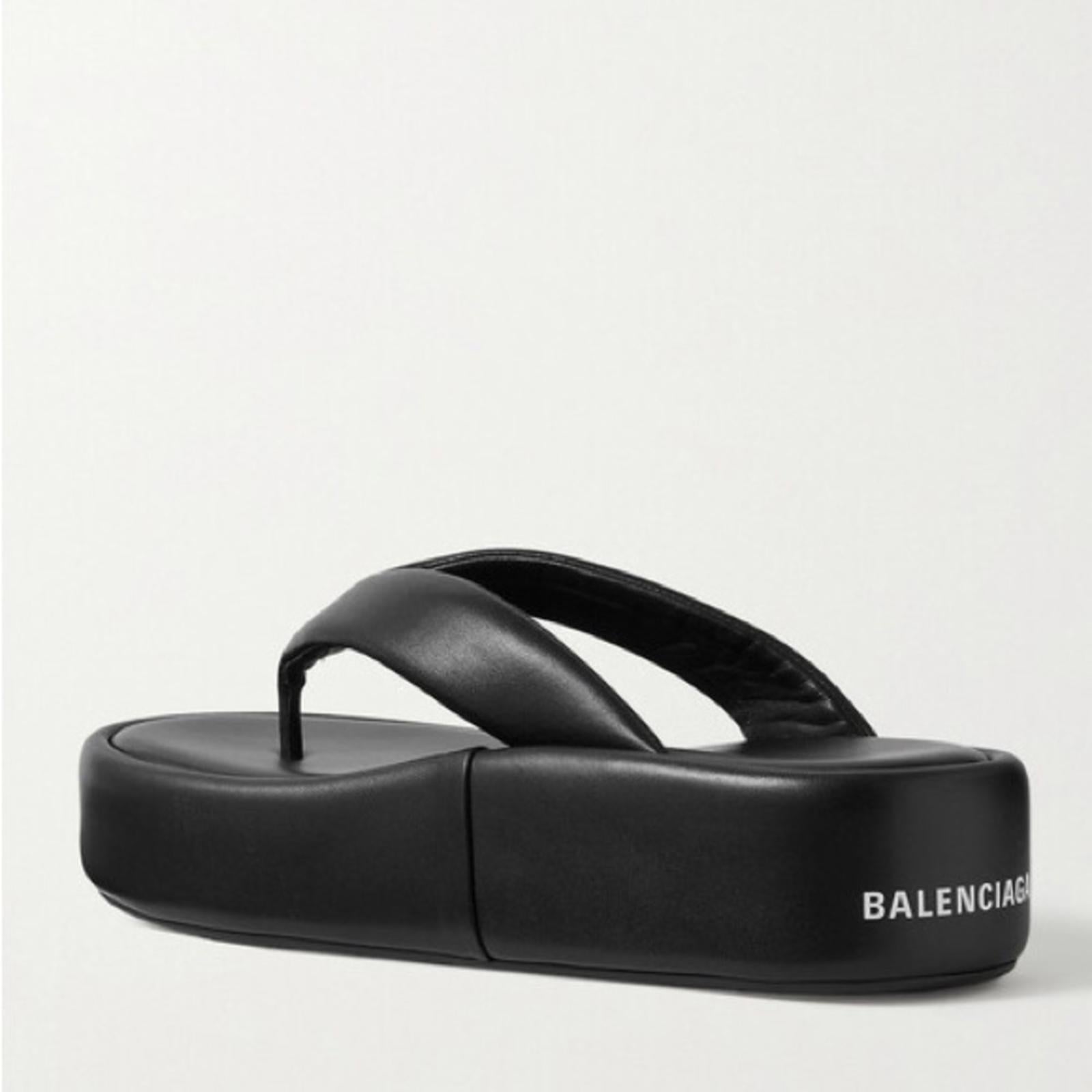 Balenciaga Padded Rise Platform Leather Thong Sandals in Black, Size 41 $695