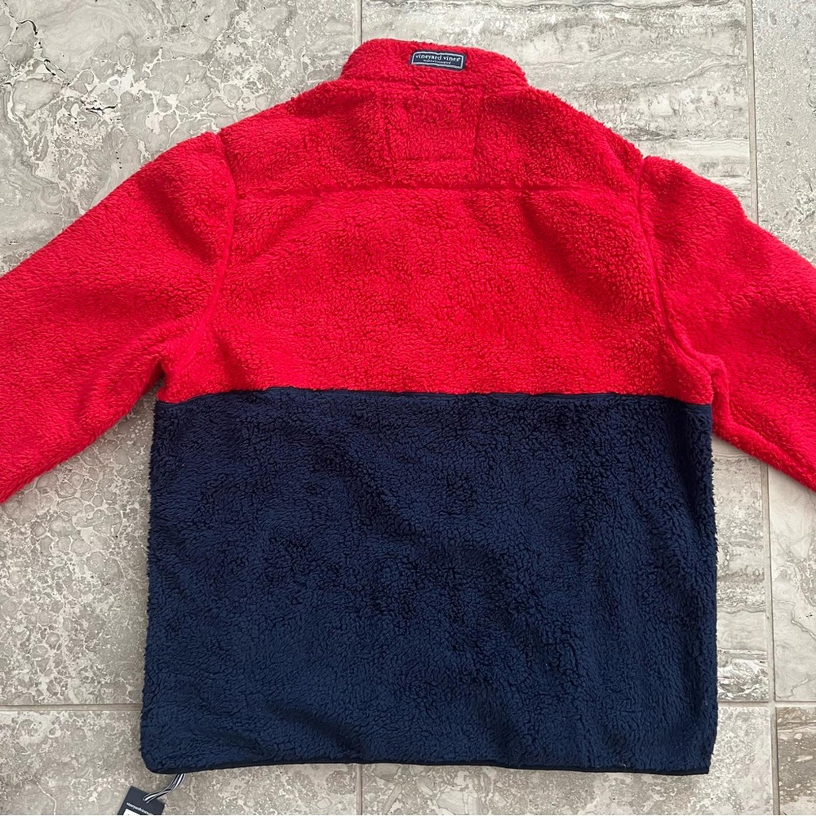 Vineyard Vines Supershep Colorblock Fleece Jacket Size XL
New w/Tag Retail $178
