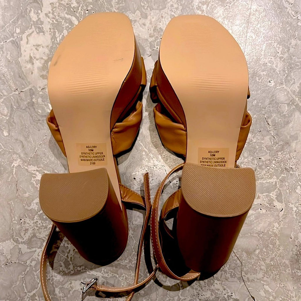 Bloomingdale’s Aqua Lory Platform High Heel Sandals in Camel, NEW, Size 10