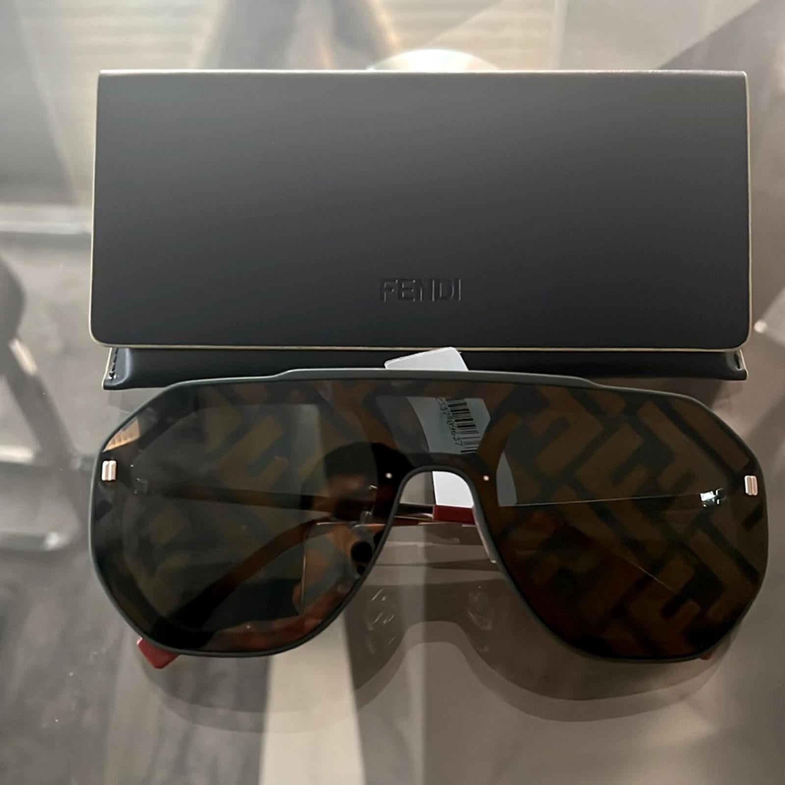 NWT FENDI FF Evolution Mask Sunglasses with Case 142mm, New w/Tag Full Inclusion