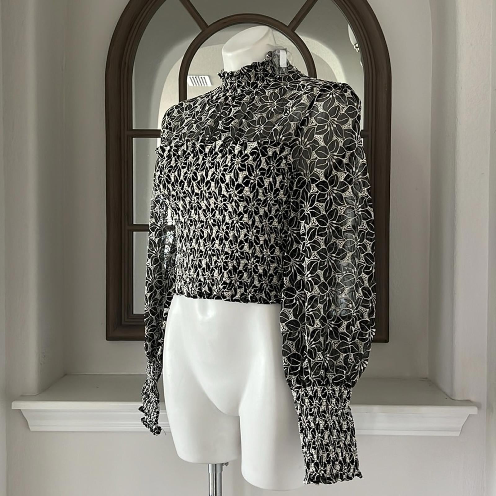 En Saison Embroidered Mock Neck Top, Size S NEW