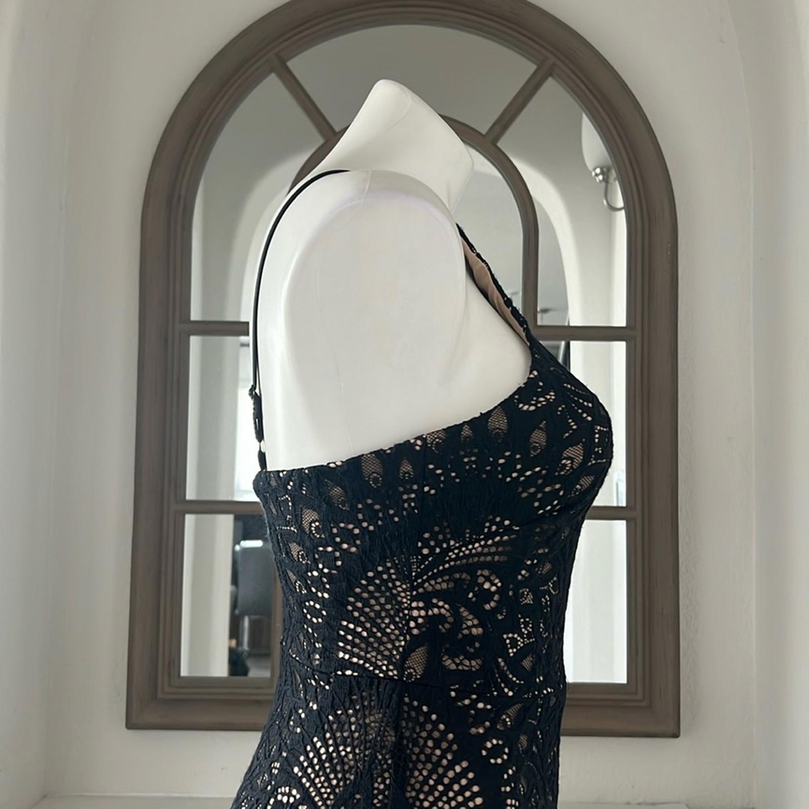 Aqua Lace Halter Midi Dress in Black/Nude, NWT, Size 2, Retail $278