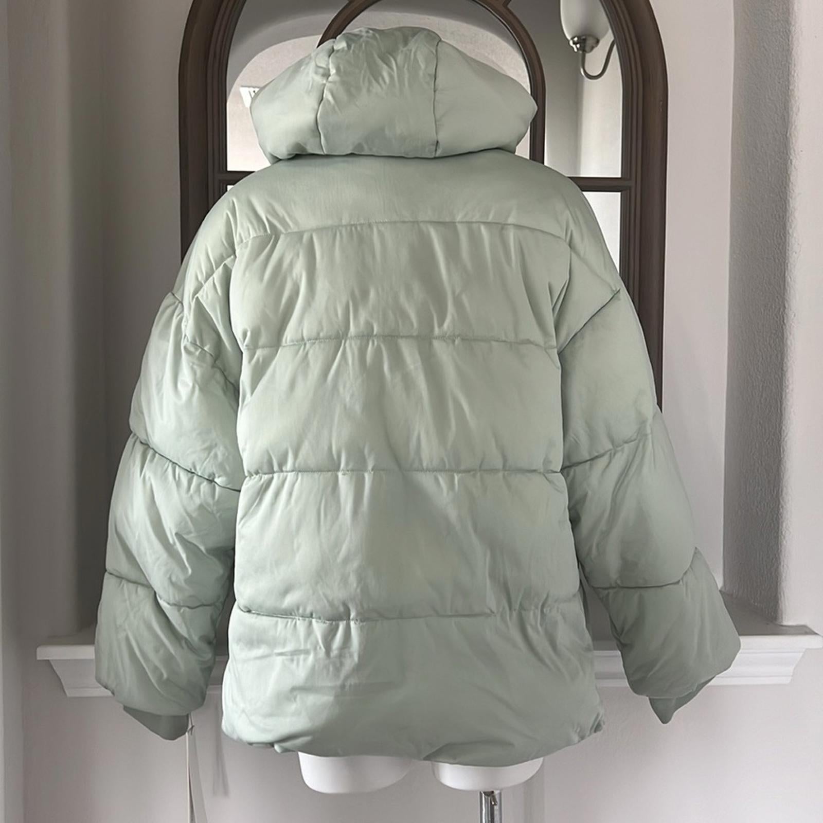 AQUA Hooded Puffer Coat in Sage Green, Size XS New w/Tag $198 (SOLD OUT)