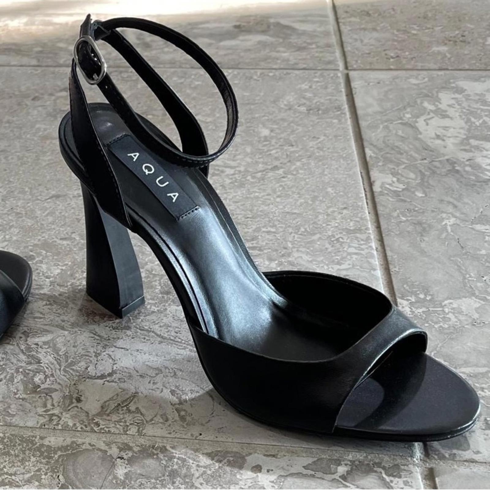 Bloomingdale’s AQUA Jett Ankle Strap High Heel Sandals Black, Size 10 NEW in Box