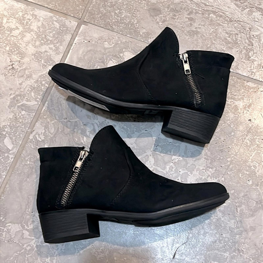 Sun + Stone Adelinee Double Zip Ankle Booties in Black, Size 7