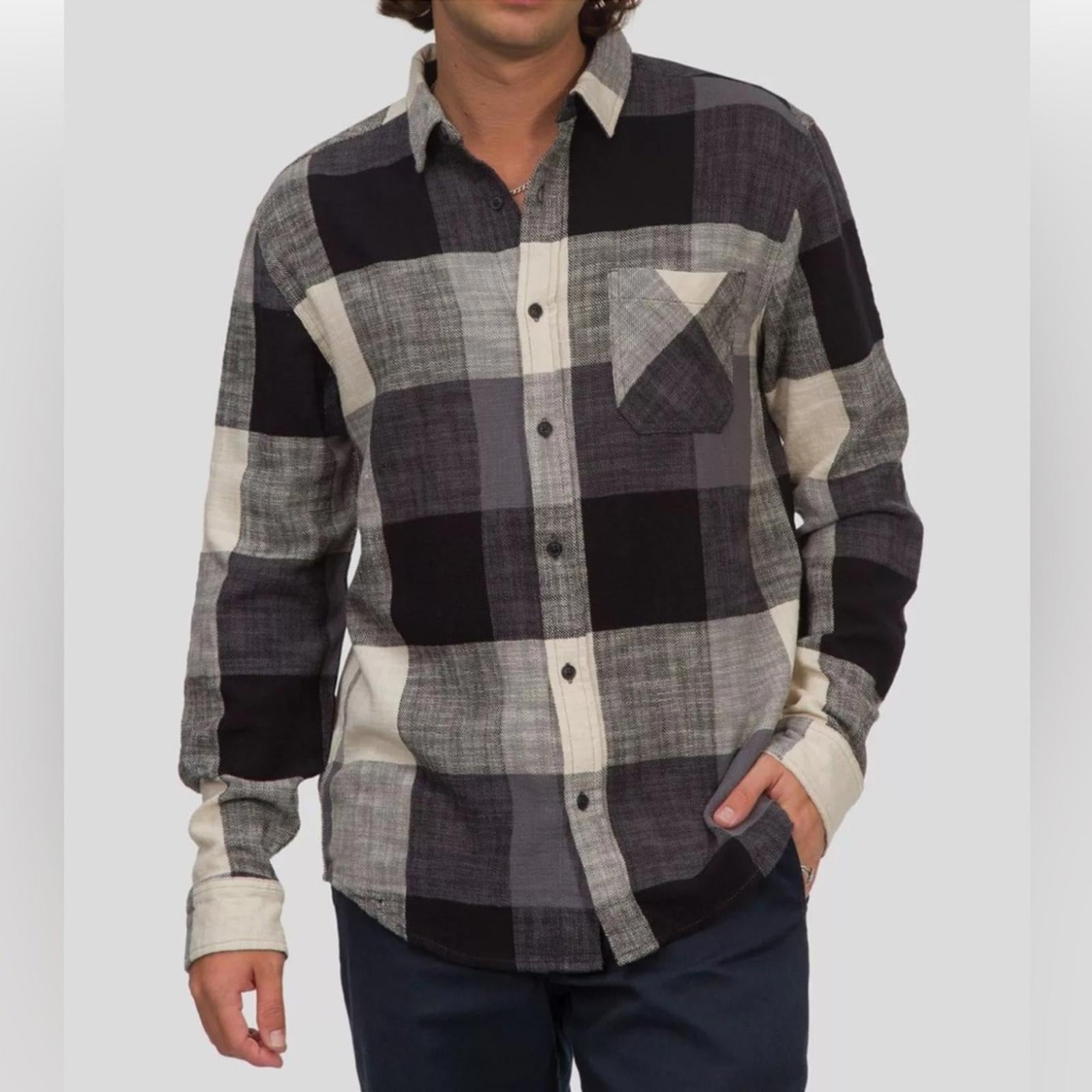 Junk Food Plaid 1 Chest Pocket Tampa Button-Up Long Sleeve Shirt, NWT, Size S