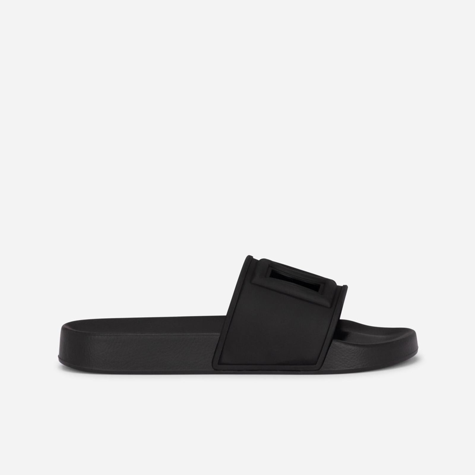 Dolce & Gabbana Rubber beachwear sliders with DG logo Size 35, New in Box