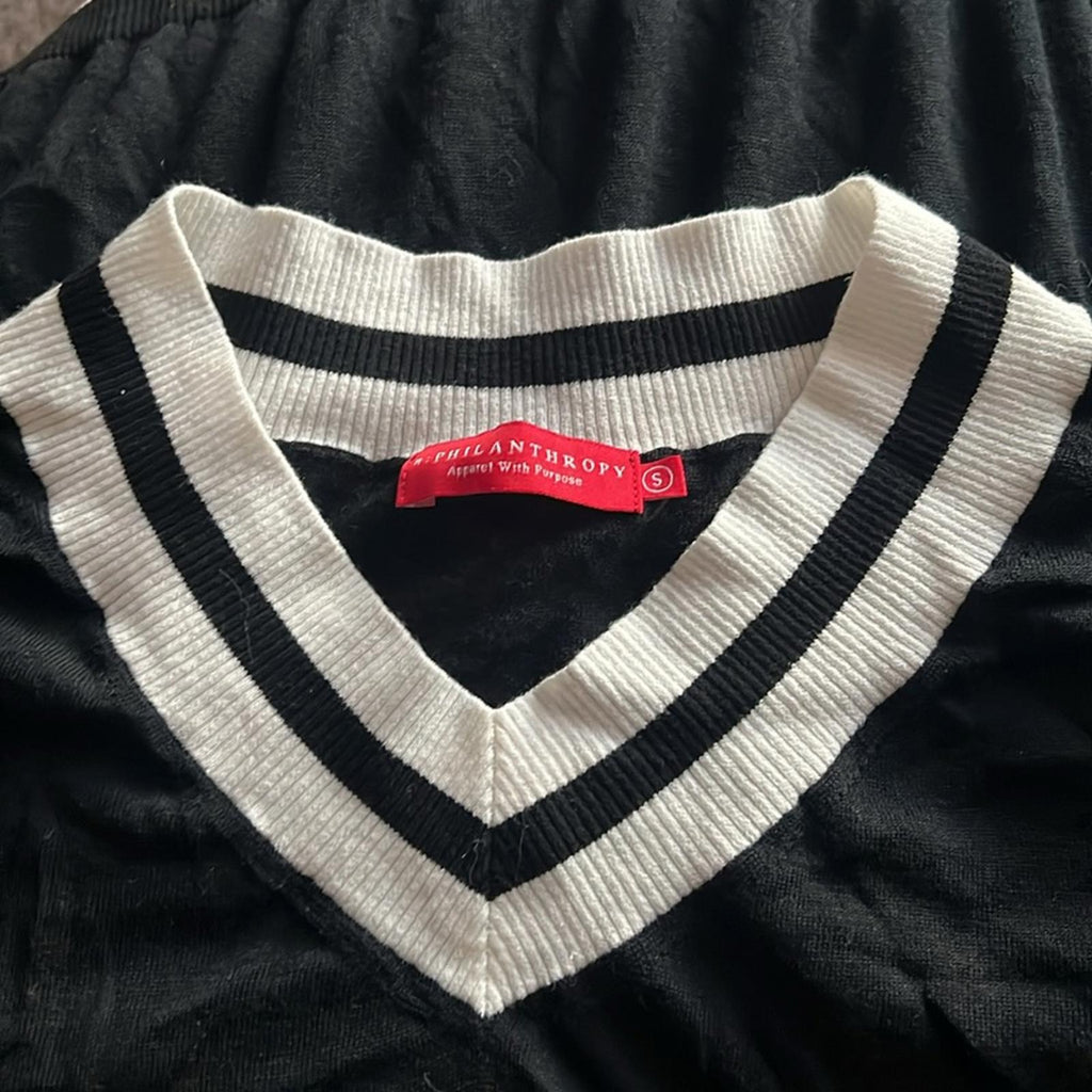 n:Philanthropy Sweatshirt in Black & White EXCELLENT!
