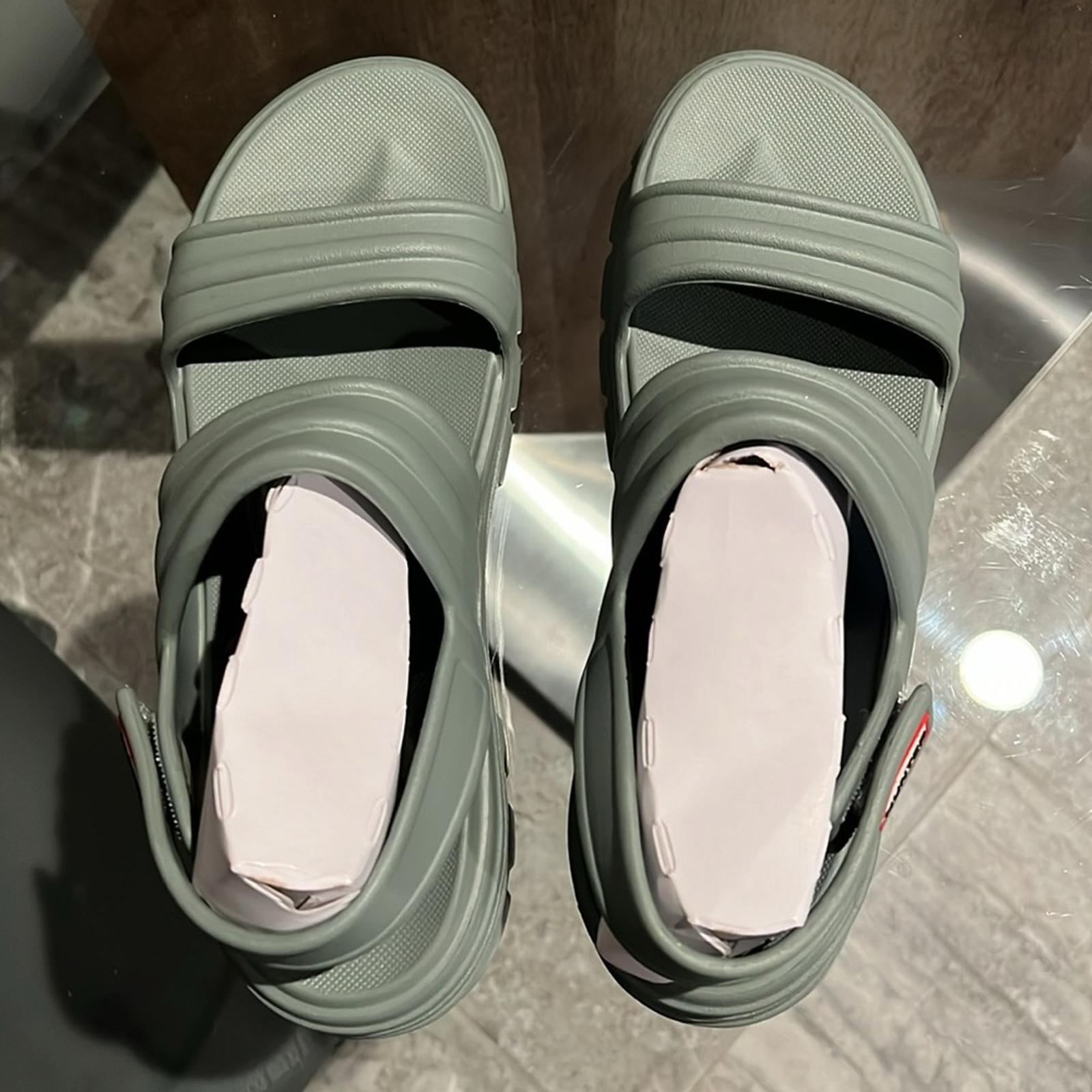 HUNTER Bloom Algae Foam Sandals in Sweet Gale Green, Size 11 New in Box